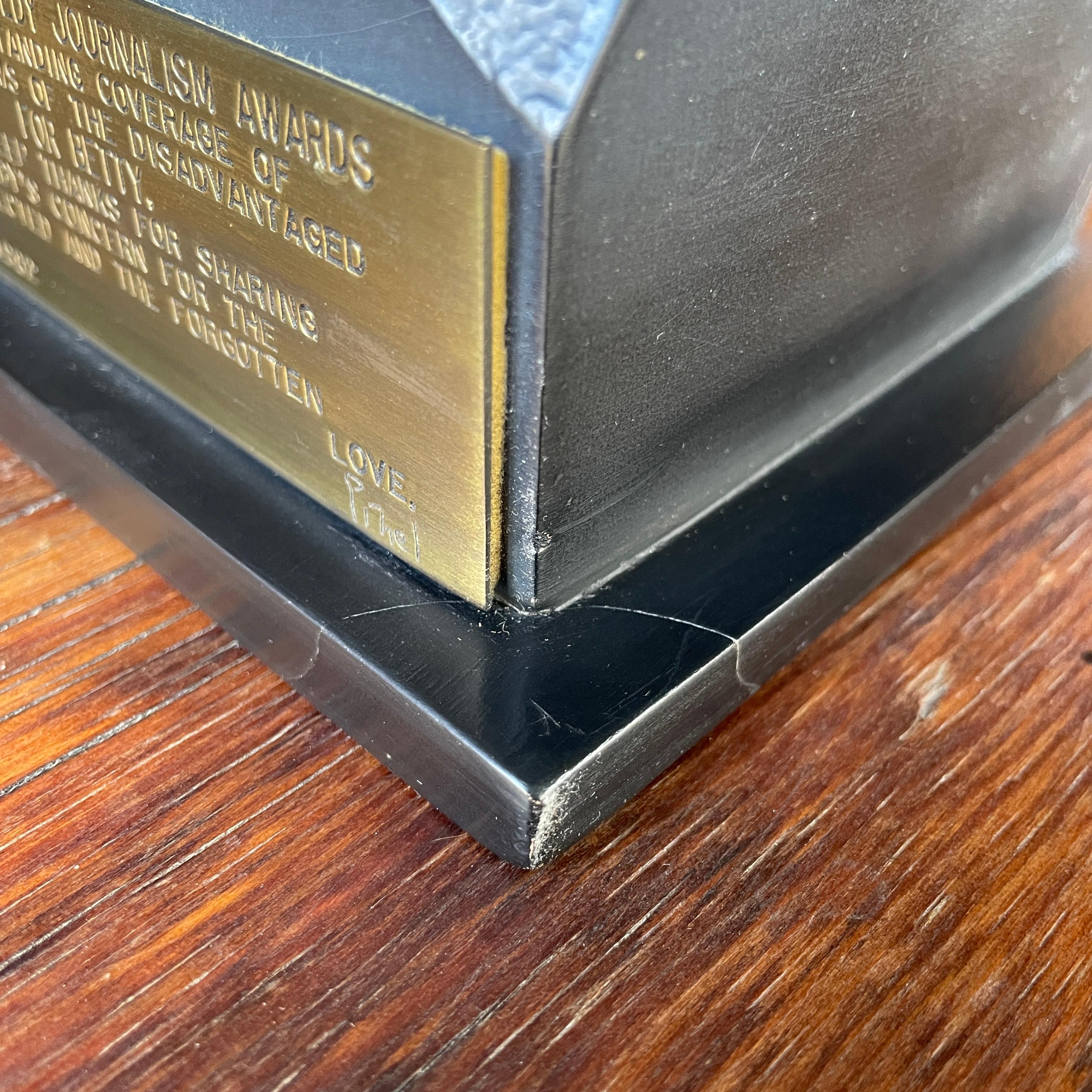 Rare 1980s Robert Berks Sculpture of Robert F. Kennedy Journalism Award RFK Bust For Sale 4