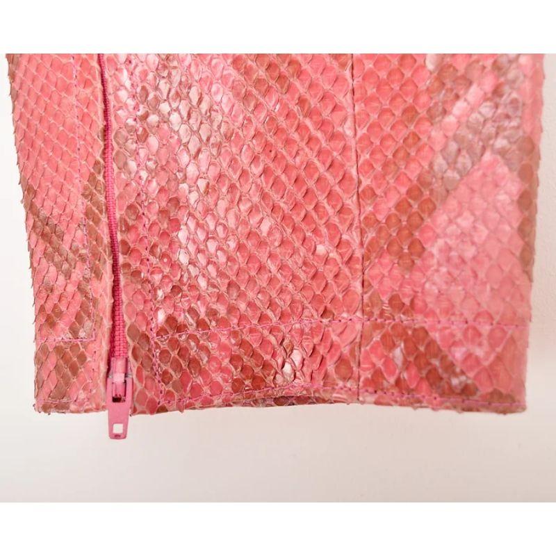 Rare 1990's Gianni Versace Couture Runway Pink Python Skin Trousers Pants In Excellent Condition For Sale In Sheffield, GB