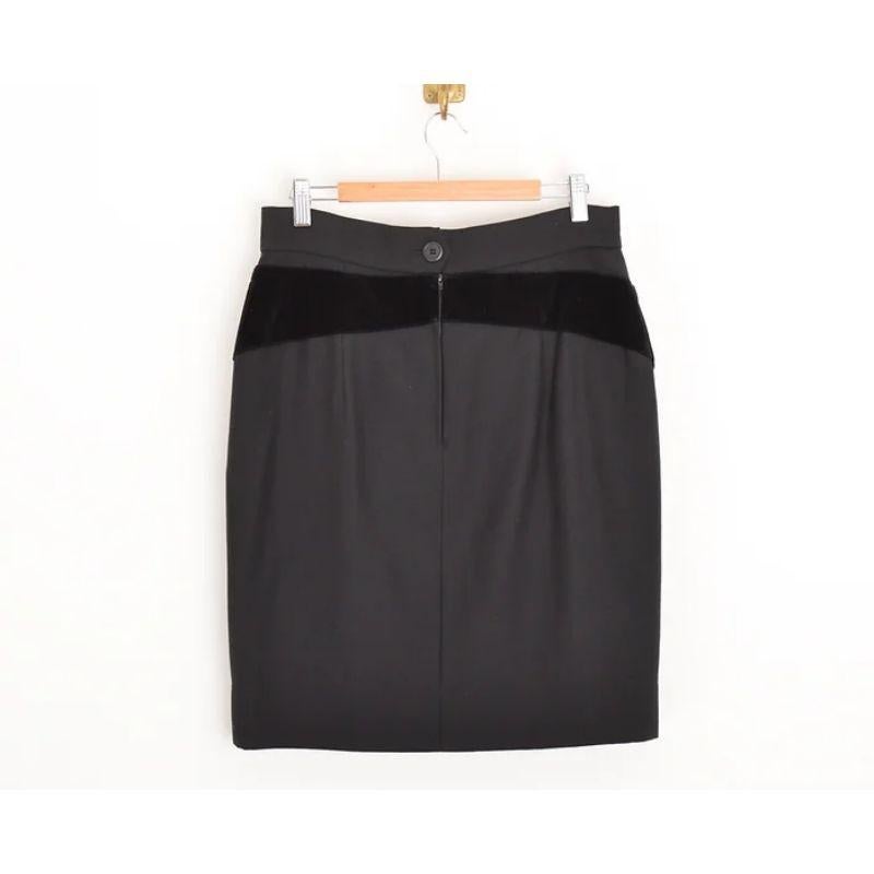 Rare 1990's Moschino 'Question Mark' ? Black Pencil Mini Mini Skirt In Excellent Condition For Sale In Sheffield, GB