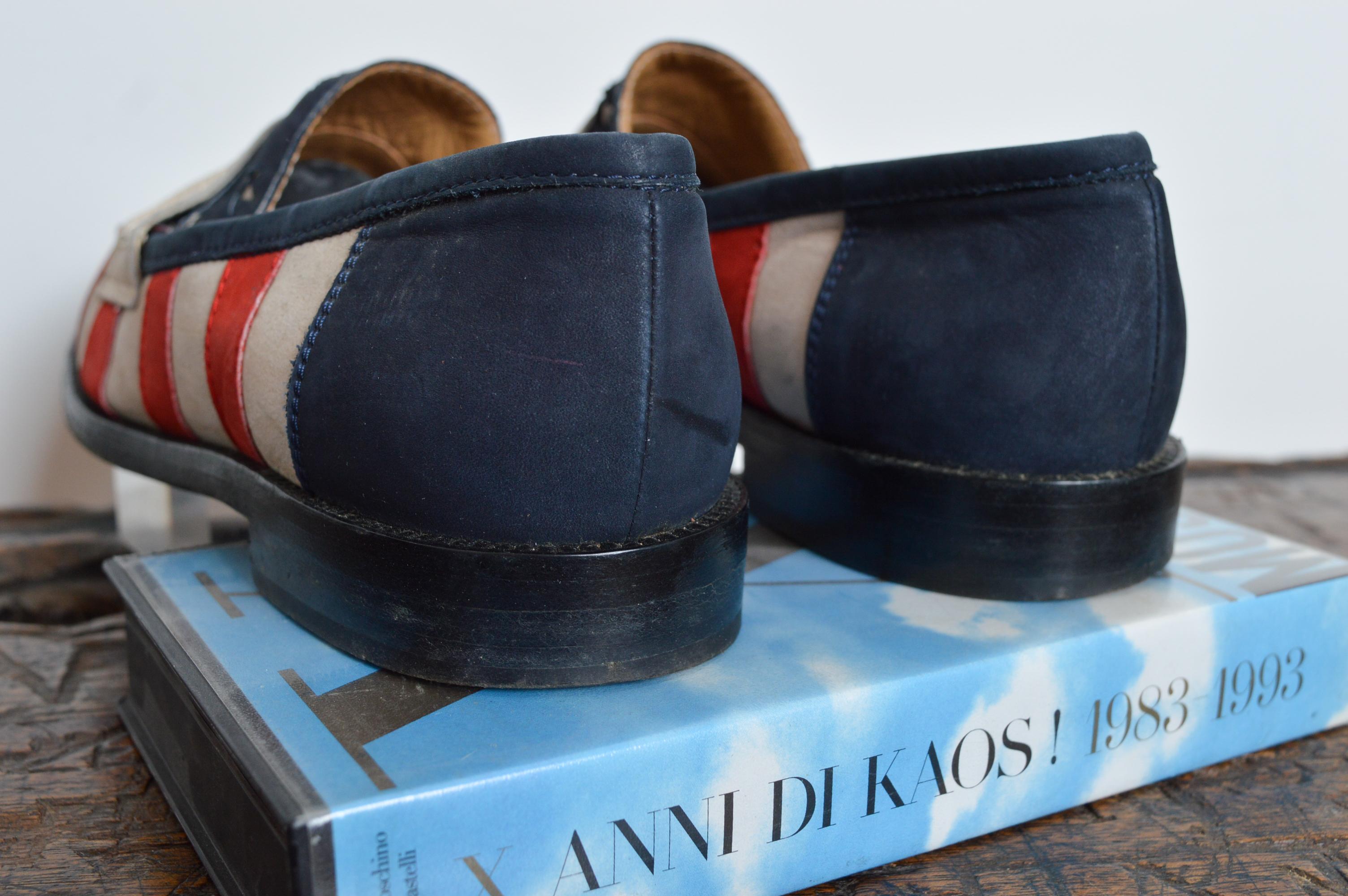 Rare 1990's MOSCHINO Stars & Tripes USA flag cuir Loafers - Shoes EU 40 en vente 6
