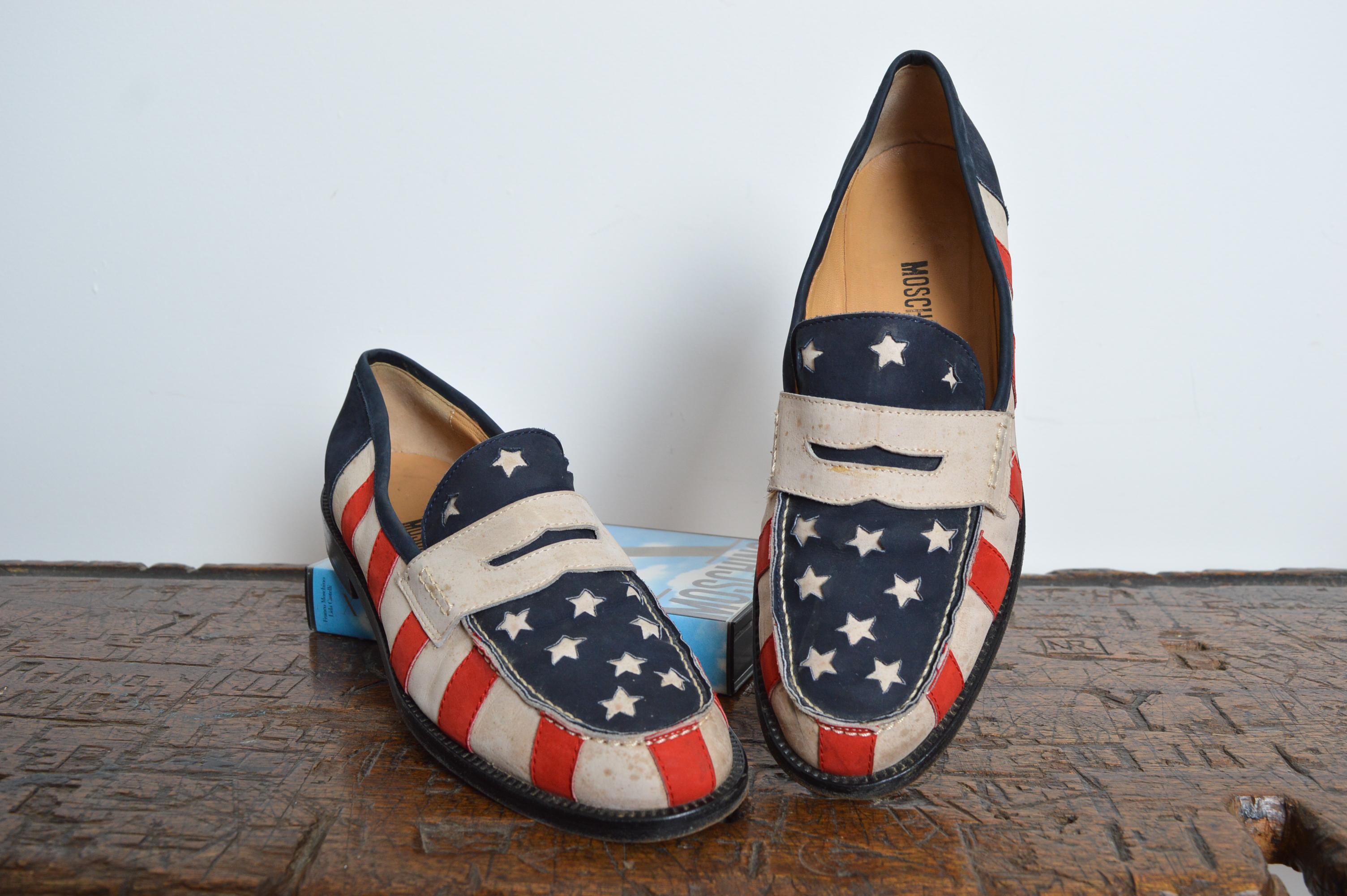 Rare 1990's MOSCHINO Stars & Tripes USA flag cuir Loafers - Shoes EU 40 en vente 9