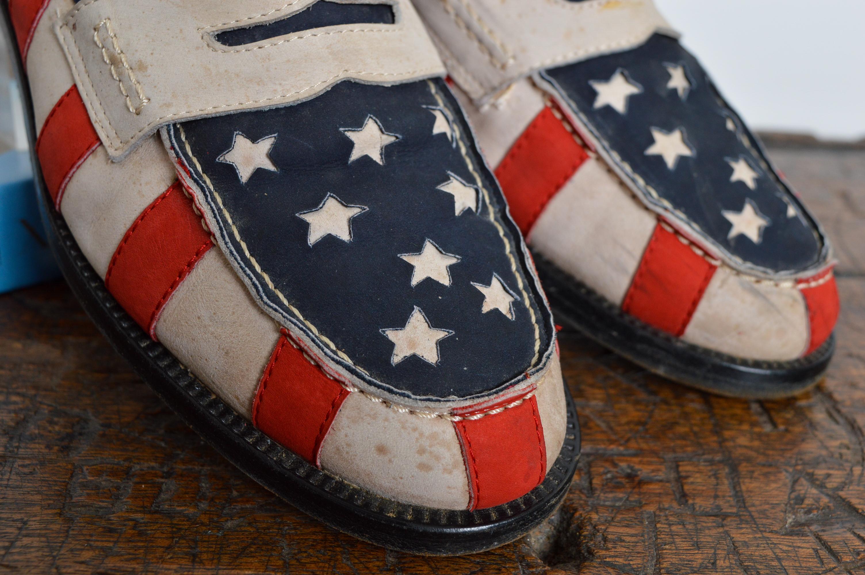 Noir Rare 1990's MOSCHINO Stars & Tripes USA flag cuir Loafers - Shoes EU 40 en vente