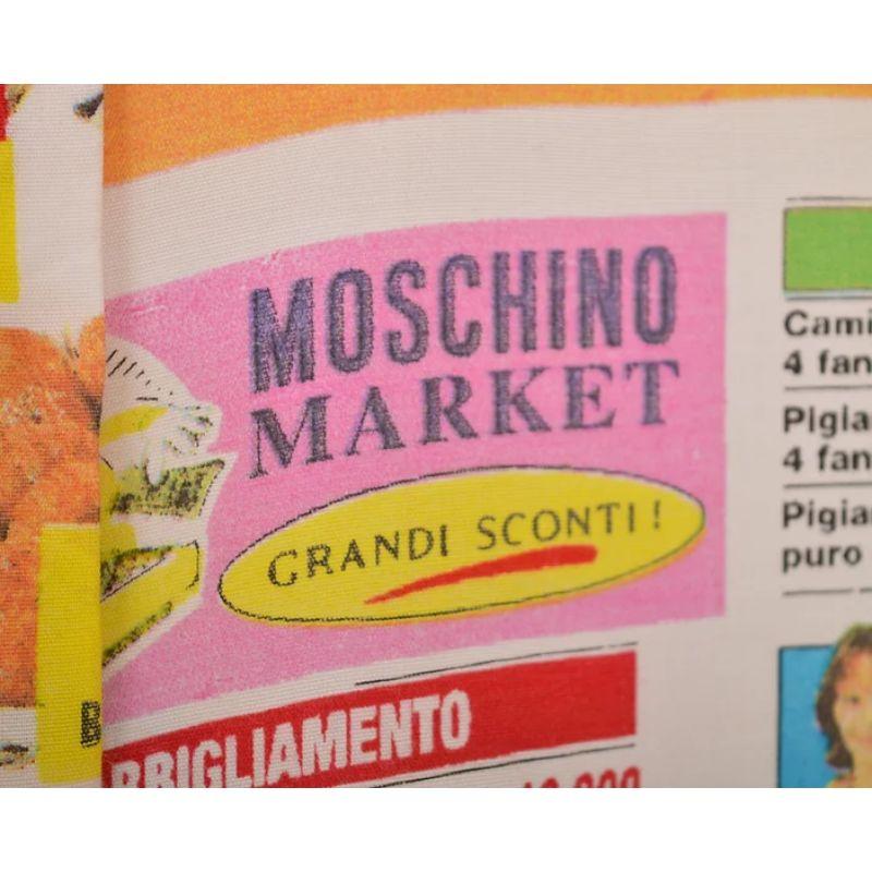 Seltenes 1990er Moschino Supermarket Werbe-Smoganhemd mit buntem Muster im Angebot 1