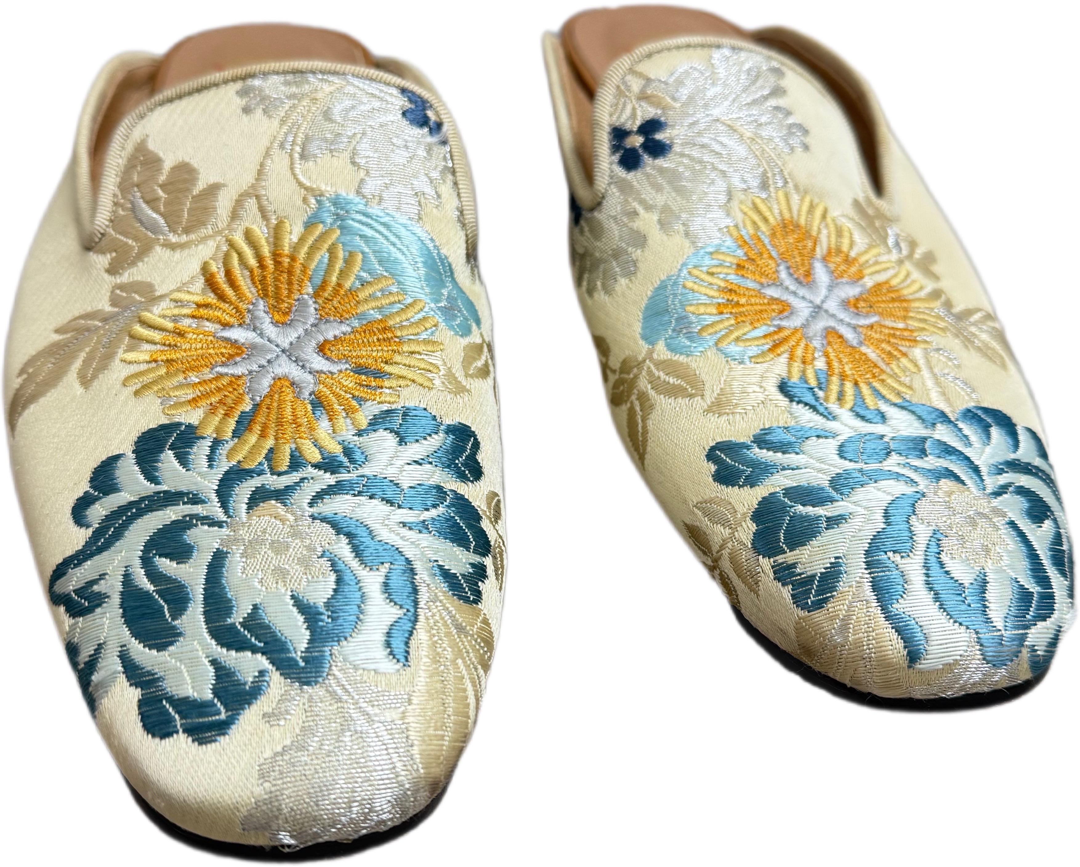 Rare 1990s Stubbs & Wootton Palm Motif Embroidered Jacquard & Leather Mules 8.5 In Good Condition For Sale In San Diego, CA