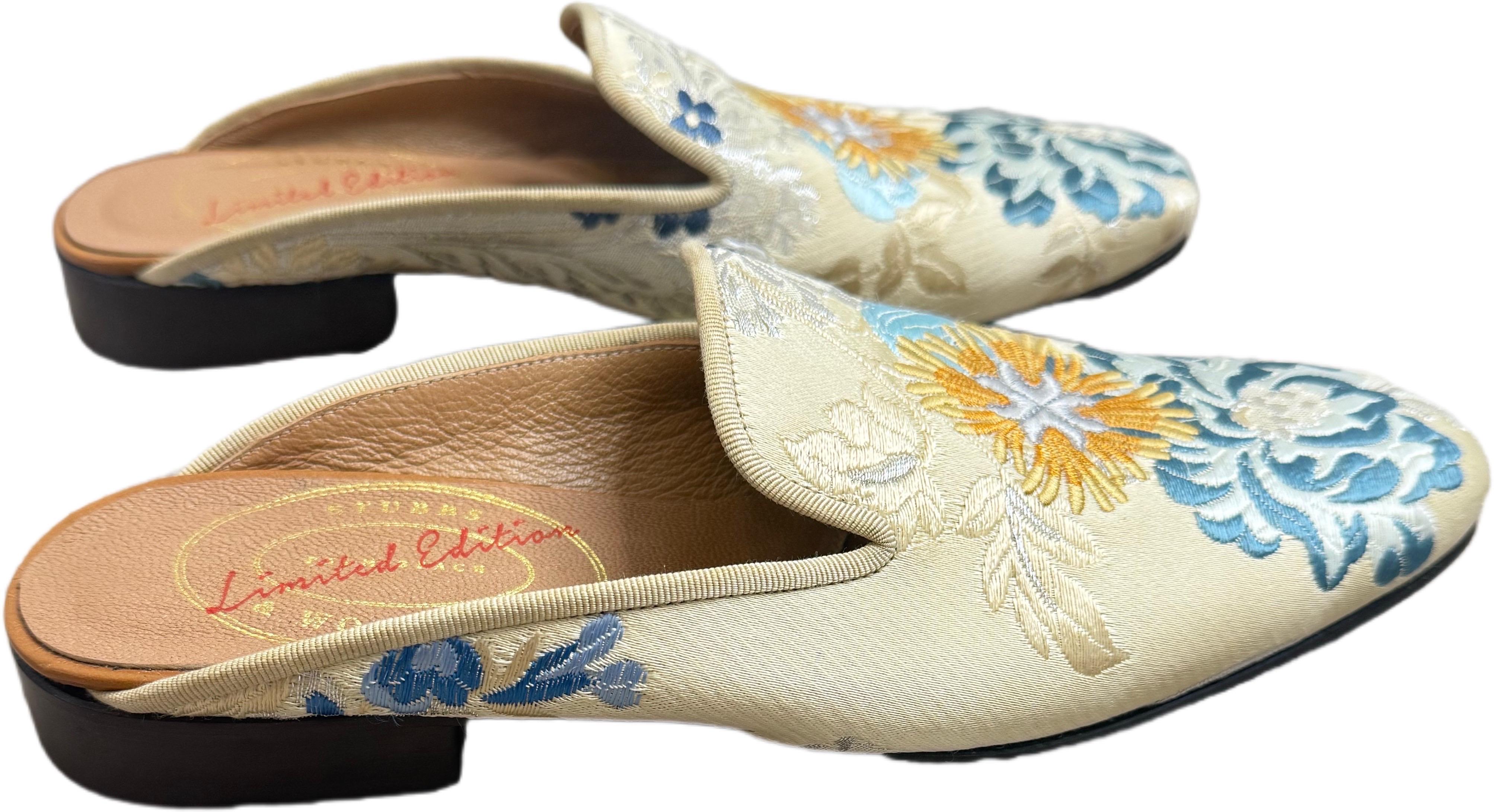 Women's Rare 1990s Stubbs & Wootton Palm Motif Embroidered Jacquard & Leather Mules 8.5 For Sale