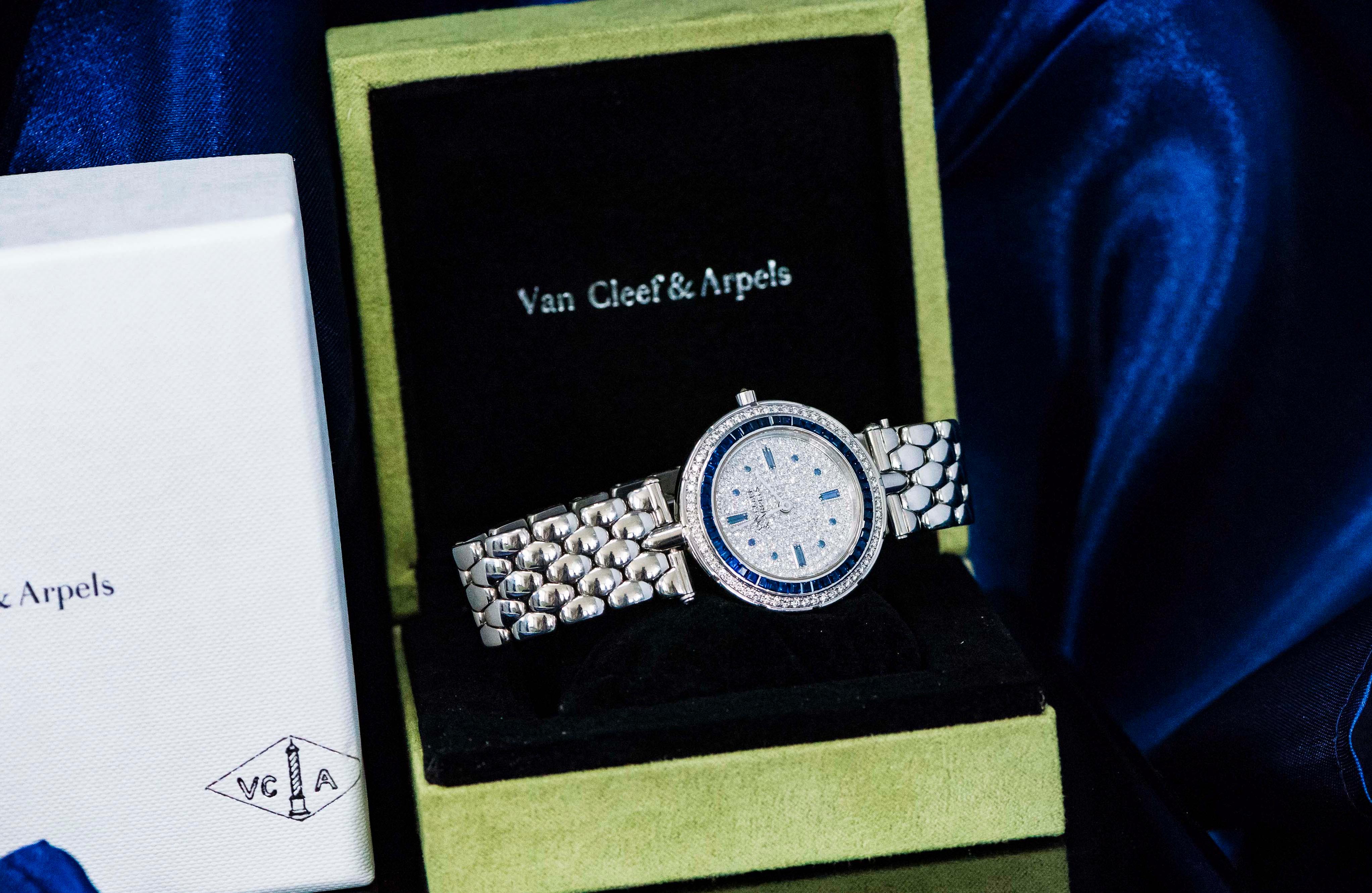 Round Cut 1990s Van Cleef Arpels 18k Gold Pave Diamond Dial & Sapphire Bracelet Watch
