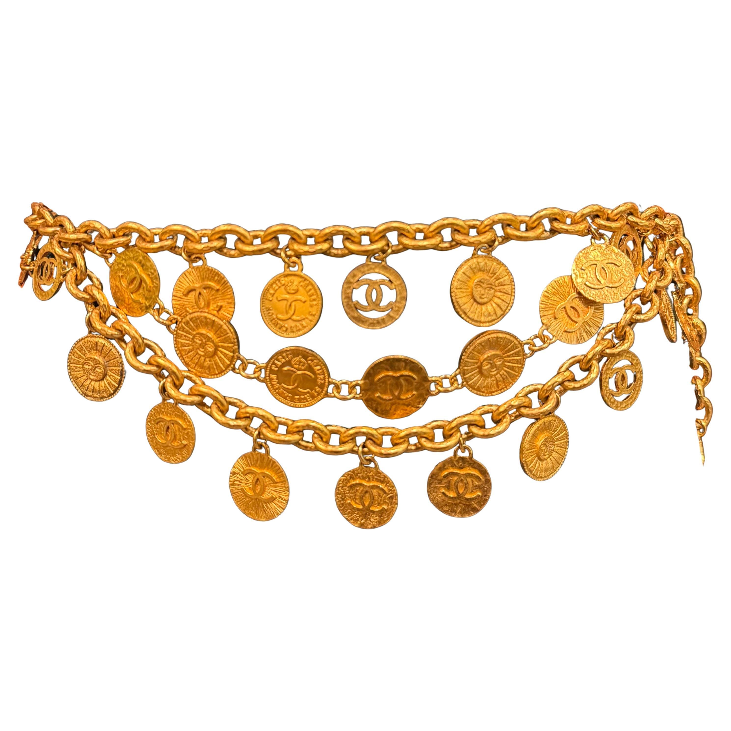 Very rare Chanel gold medallion triple layered chain waist belt. 24k gold plated hardware. An absolute eye catching collector’s piece. Very hard model to come by. Light tarnishing on some of the hardware details. Length is 90 cm. Comes with its box.