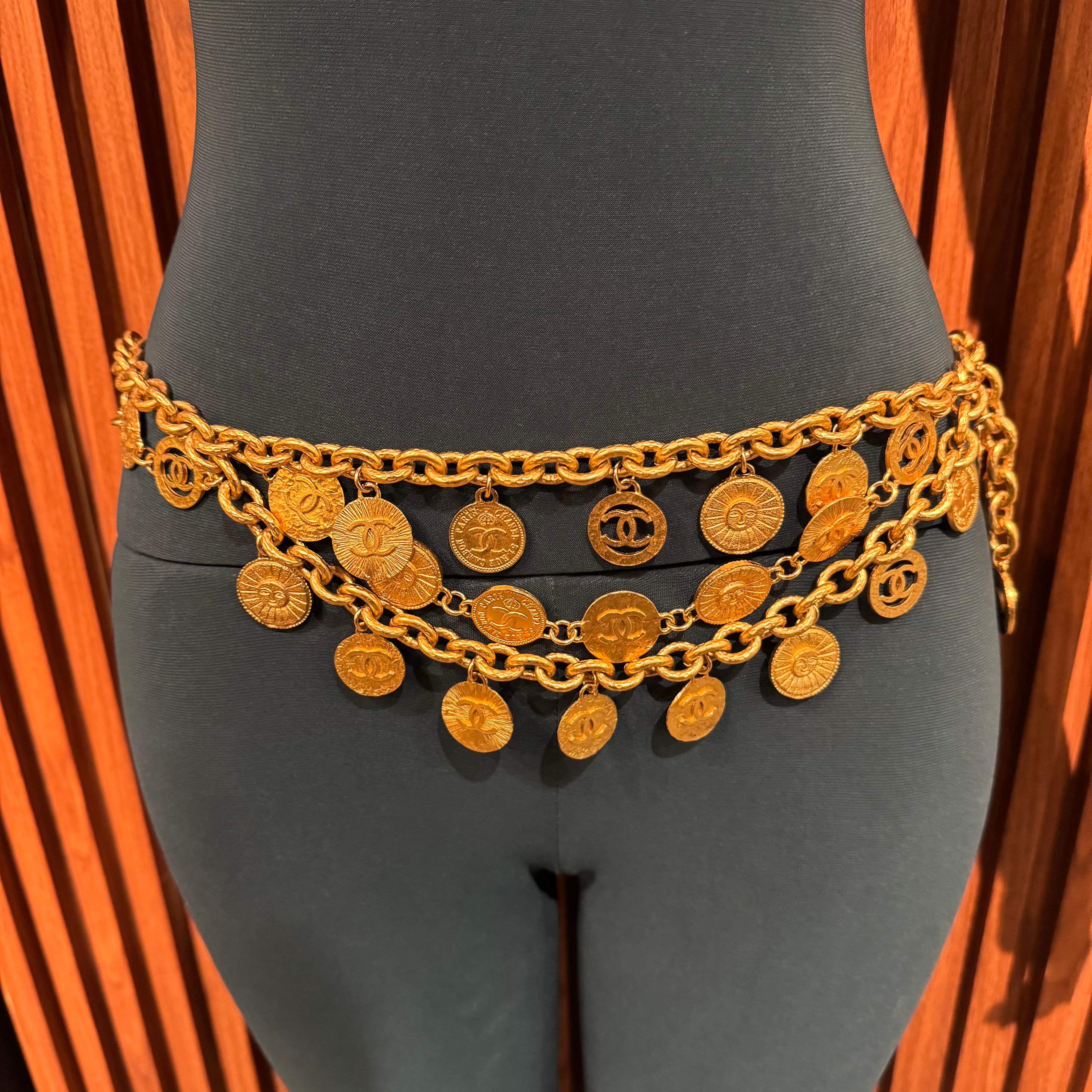 Women's Rare 1993 Chanel Gold Chain Triple Layered Medallion Belt For Sale