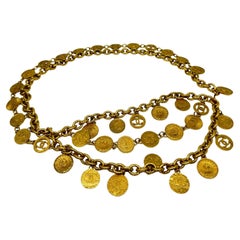 Raro Cinturón Chanel 1993 de Cadena de Oro con Medallón de Triple Capa