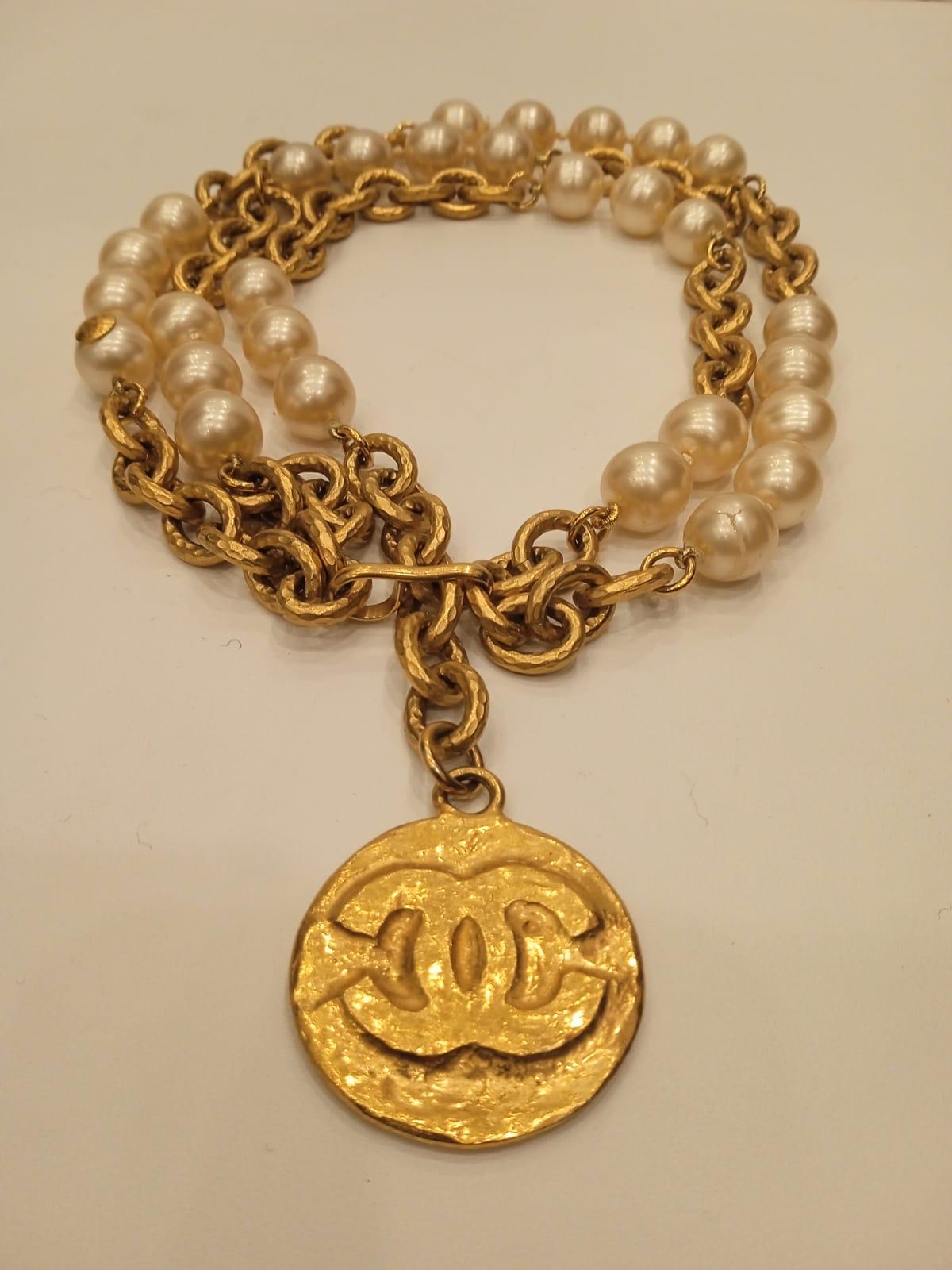 Black Rare 1993 Chanel Pearl Chain Double Layered Belt For Sale