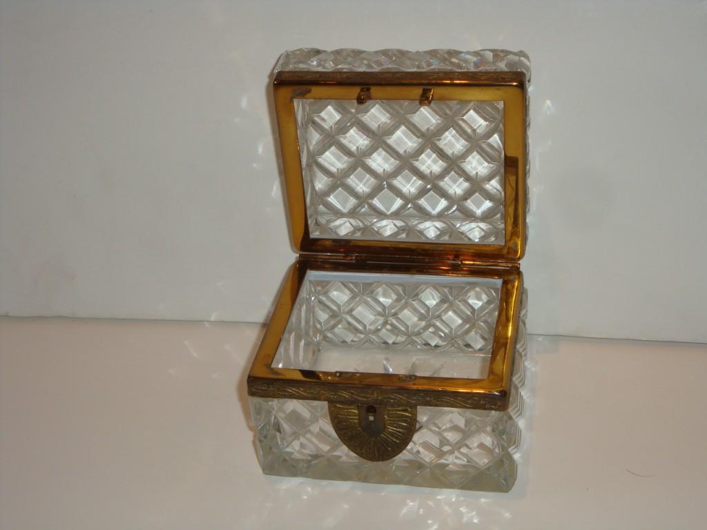 20th Century Rare 19th C Heavy Hand Diamond Cut French Clear Crystal Glass Bronze Mount Box For Sale