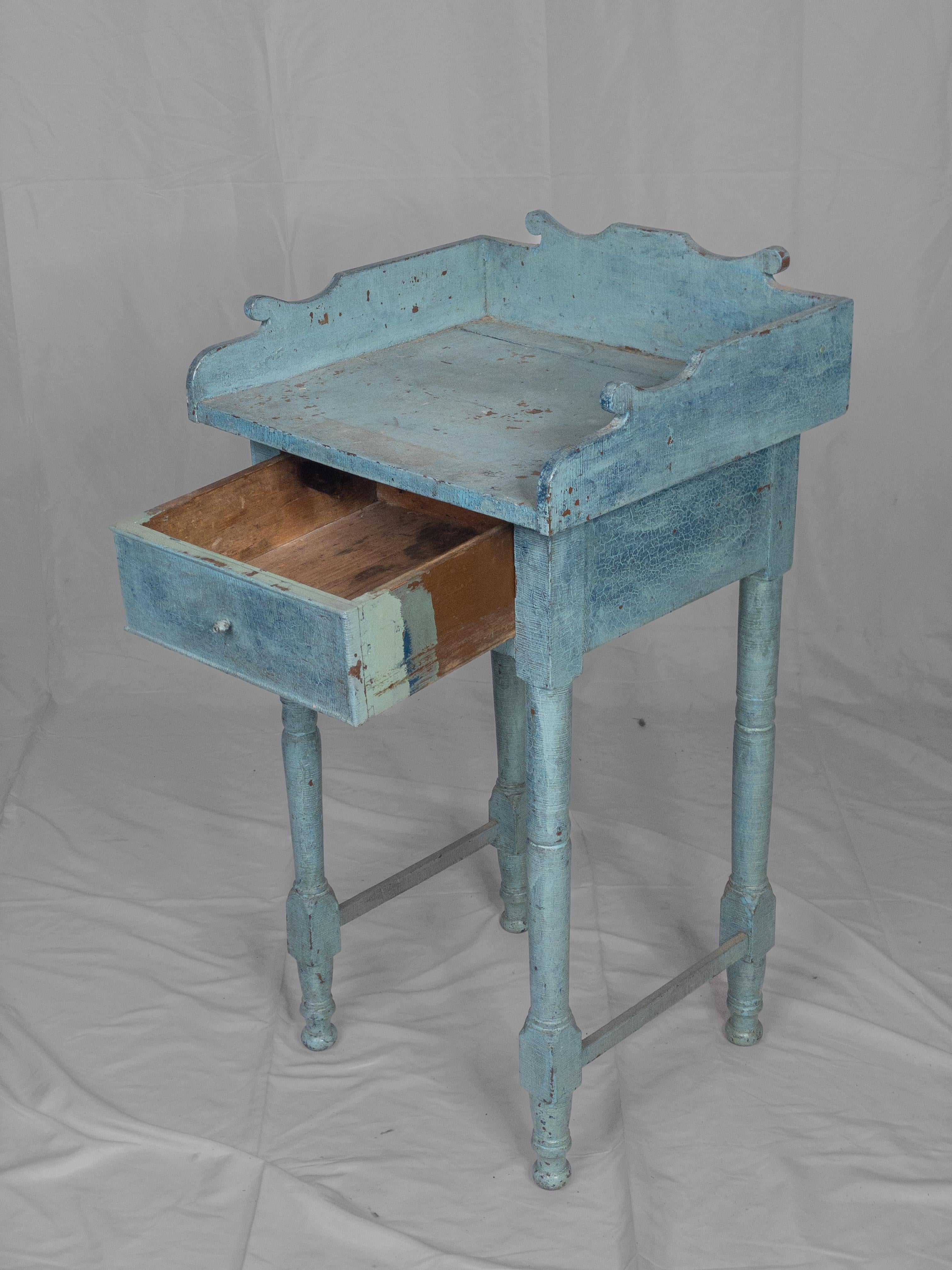 Rare 19th Century American Painted Wooden Side Stand 10
