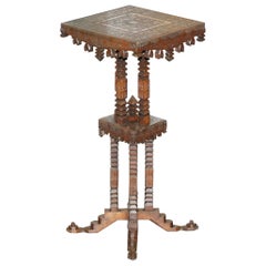 Rare Table d'appoint en teck sculpté à la main:: 19ème siècle Anglo-Indien Jardinière Stand