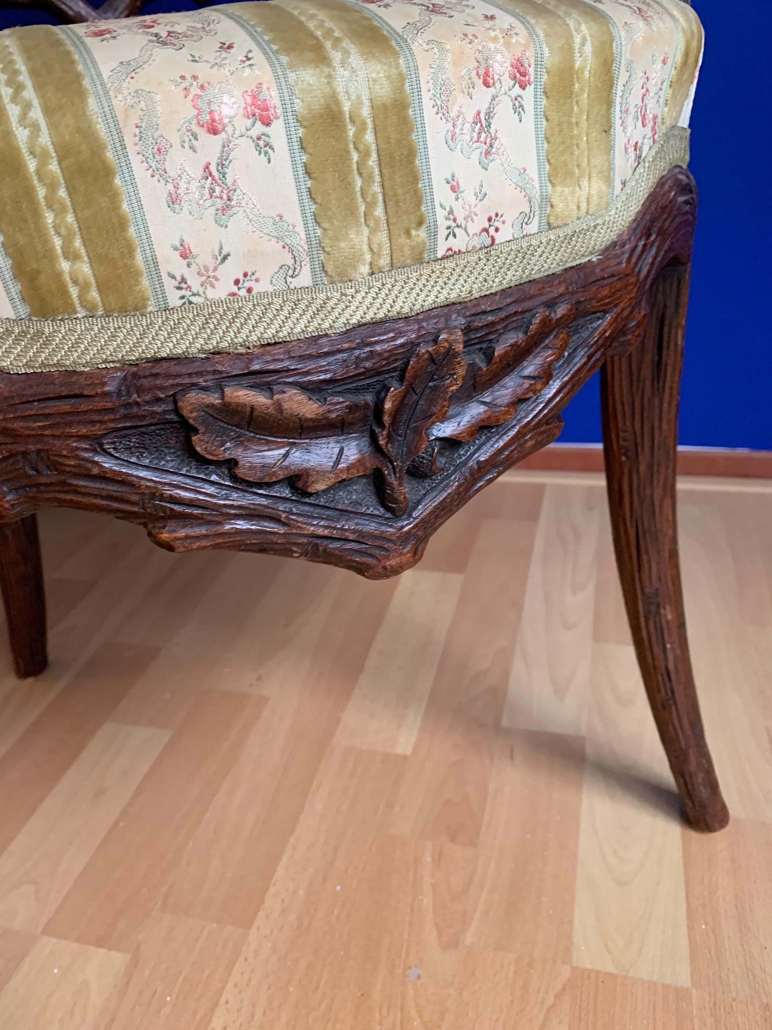 Rare fauteuil du 19ème siècle en noyer de Black Forest par Horrix avec tapisserie de classe en vente 7