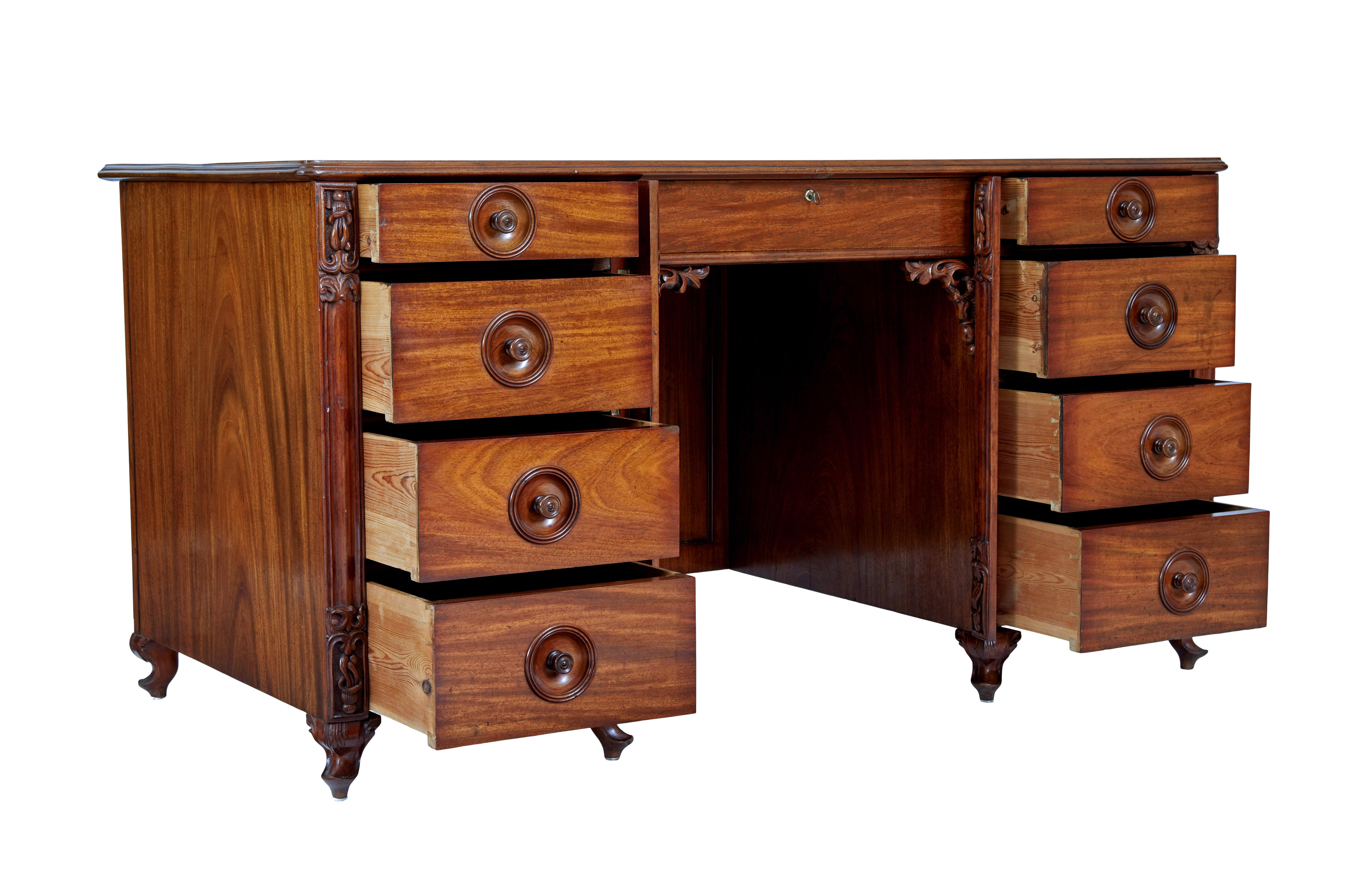 Rare 19th century carved mahogany Swedish pedestal desk circa 1880.

Beautiful desk and rare to be made from mahogany for a Swedish piece, believed to be from skottorp castle in the halland region of sweden.

Matched veneer writing top surface. 