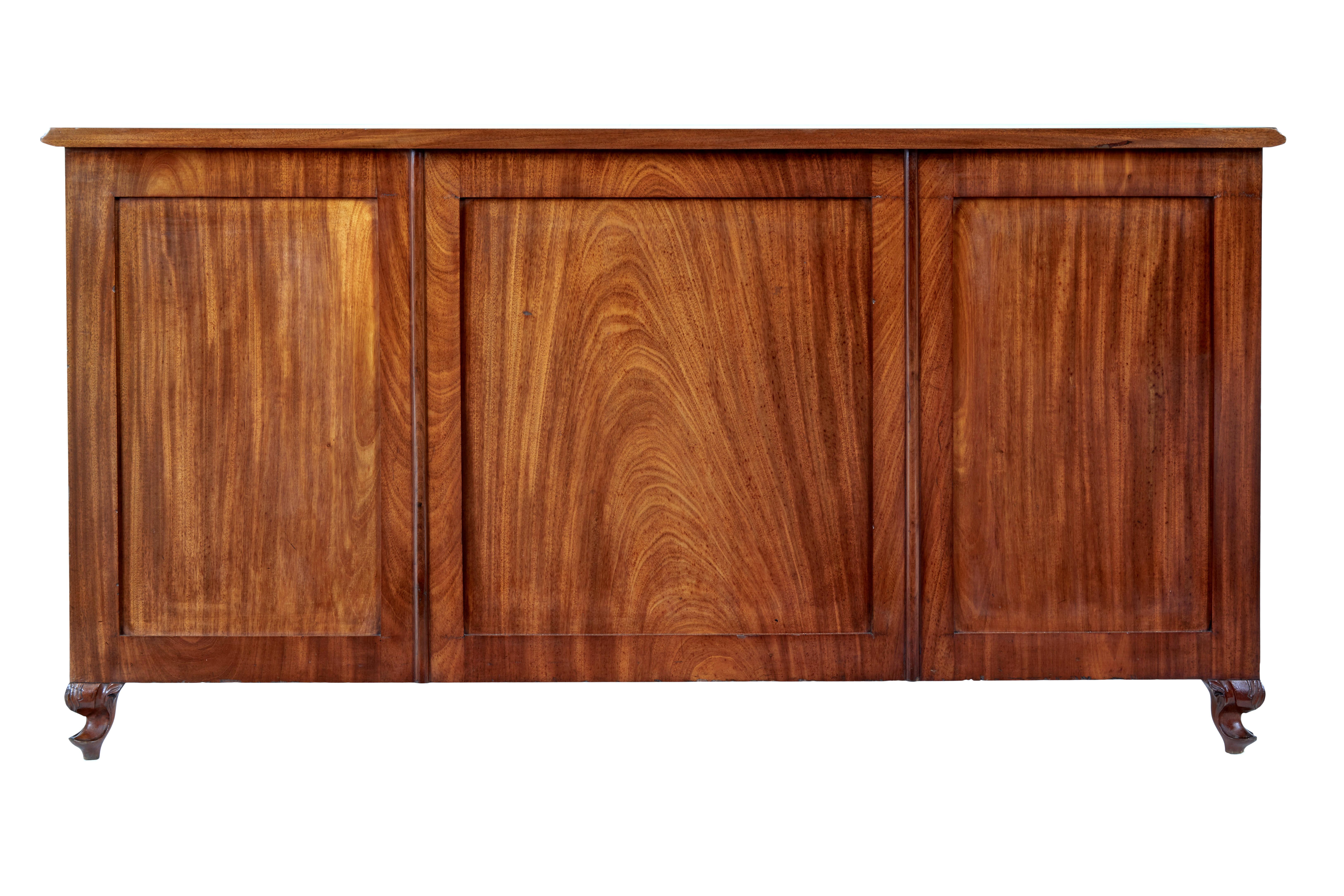 Rare 19th century carved mahogany Swedish pedestal desk In Good Condition In Debenham, Suffolk