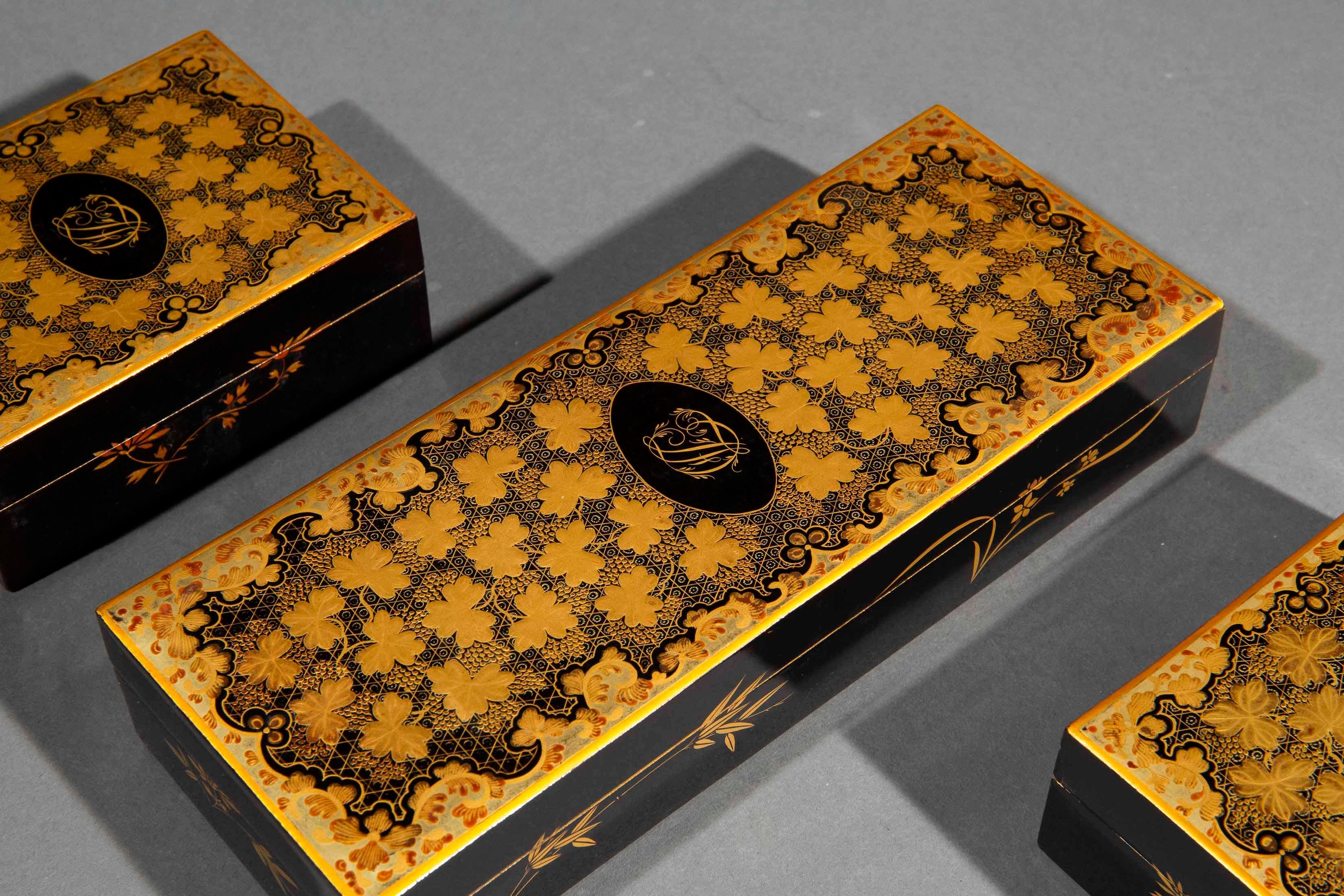 Rare 19th Century Chinoiserie Lacquer Boxes, Monogrammed 'DF', c. 1800 For Sale 5