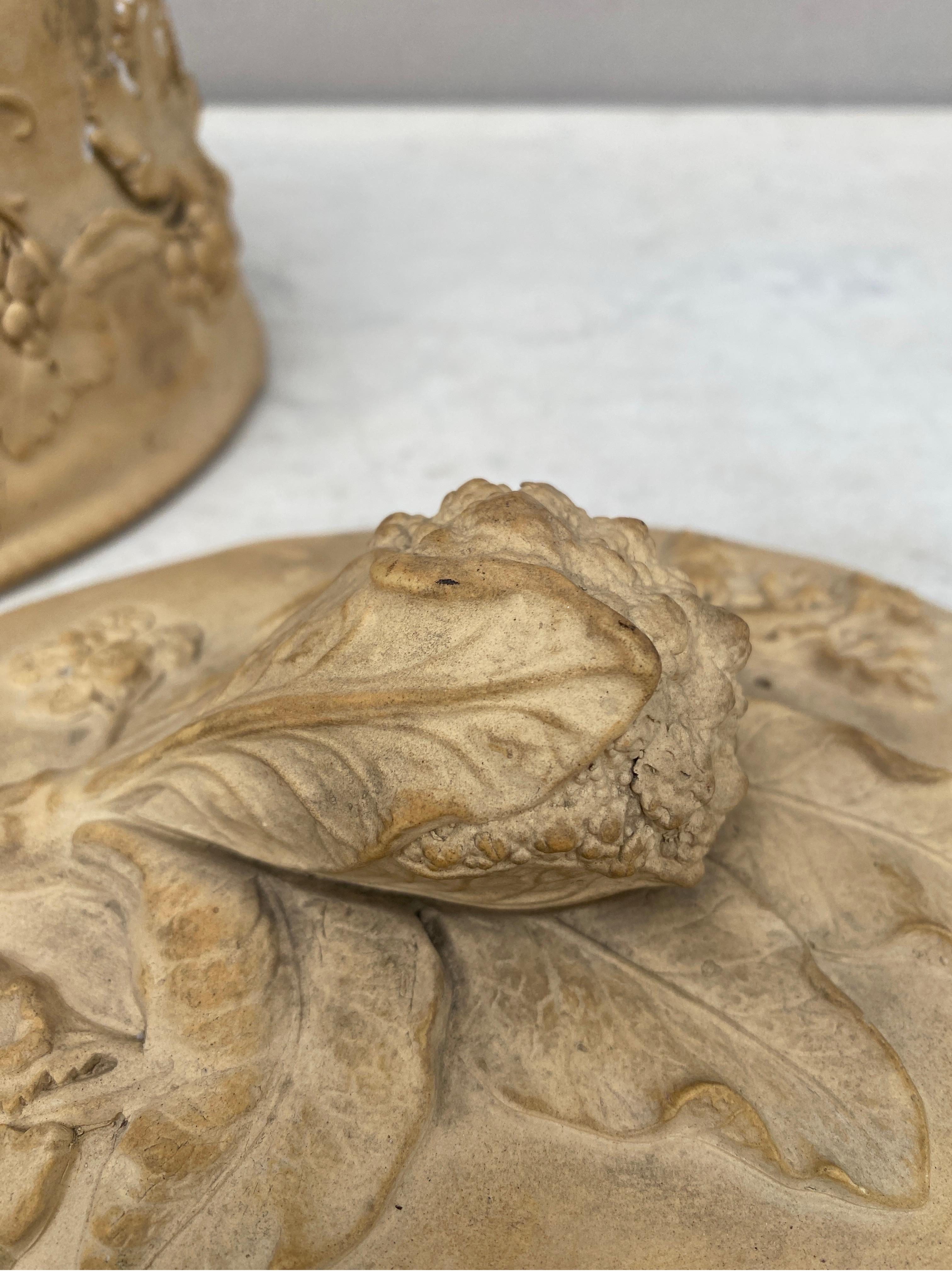 Anglais Rare tourte à gibier en faïence anglaise majolique du XIXe siècle, vers 1830 en vente