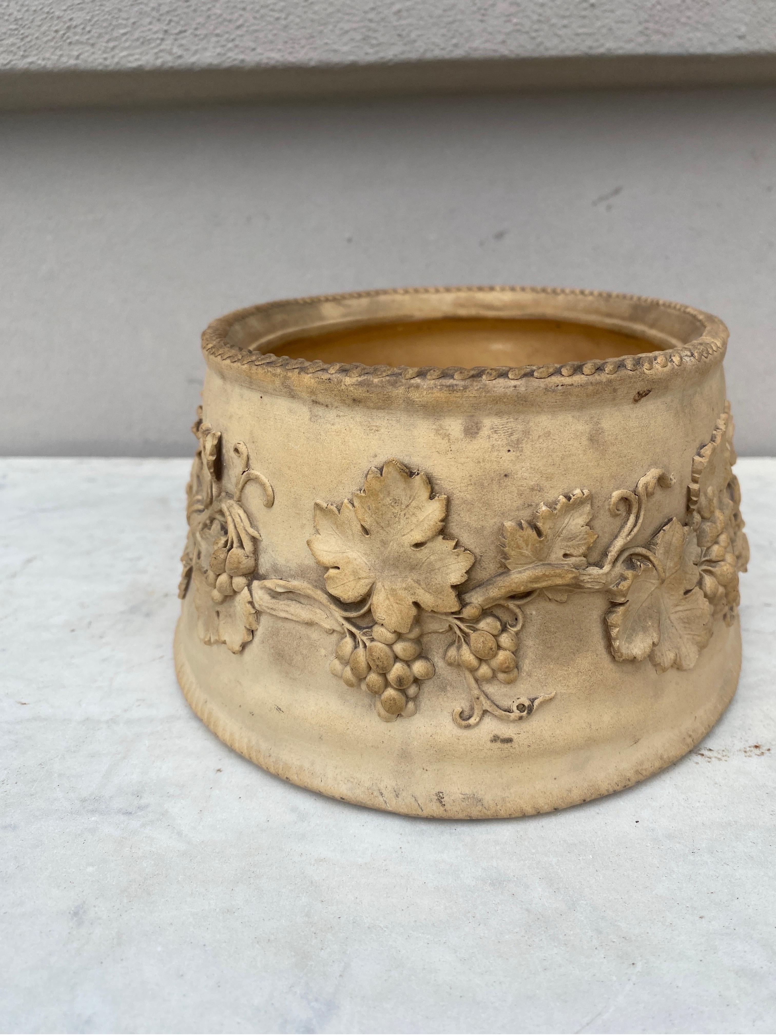 Fin du XIXe siècle Rare tourte à gibier en faïence anglaise majolique du XIXe siècle, vers 1830 en vente
