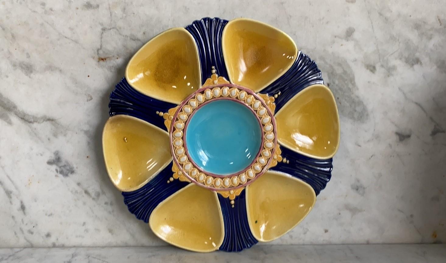 Rare 19th century English yellow Majolica oyster plate, maybe Copeland.