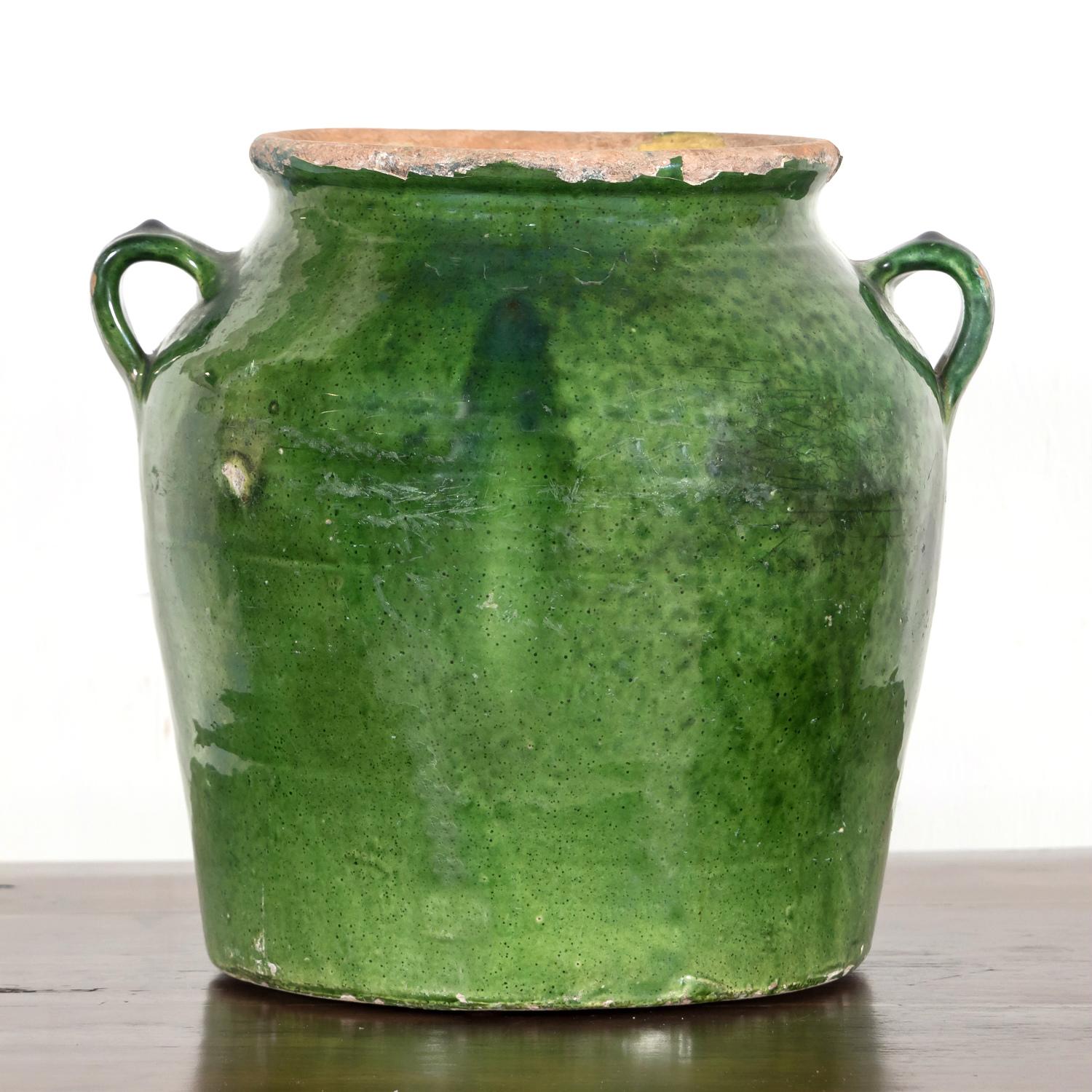 Rare 19th Century French Confit Pot with Dark Green Glaze and Handles In Good Condition In Birmingham, AL