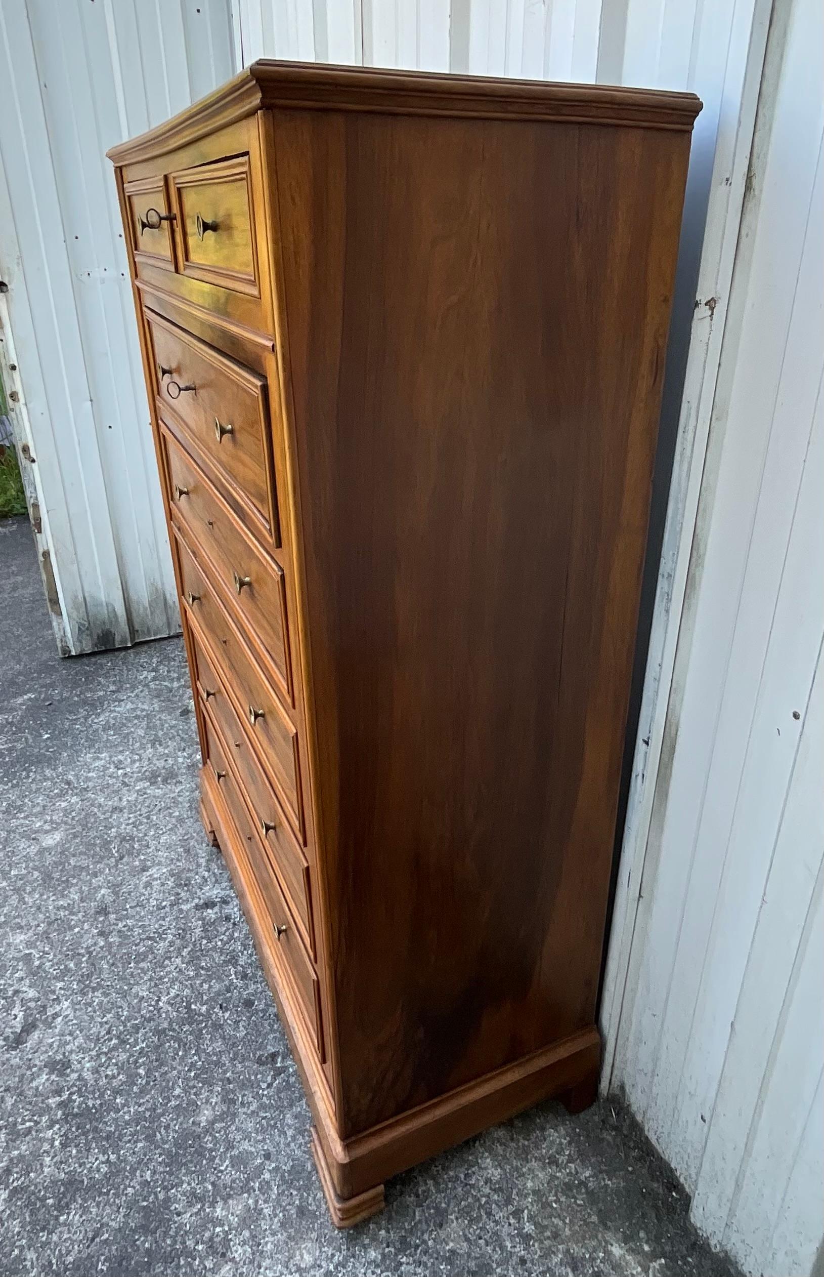 Francese Rare 19th Century French Louis-Philippe Tall Chest in Hand-Selected Walnut in vendita