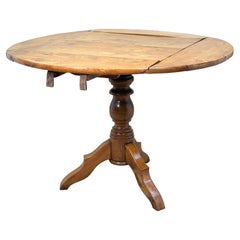 Rare table de centre en orme du 19e siècle, de style provincial français