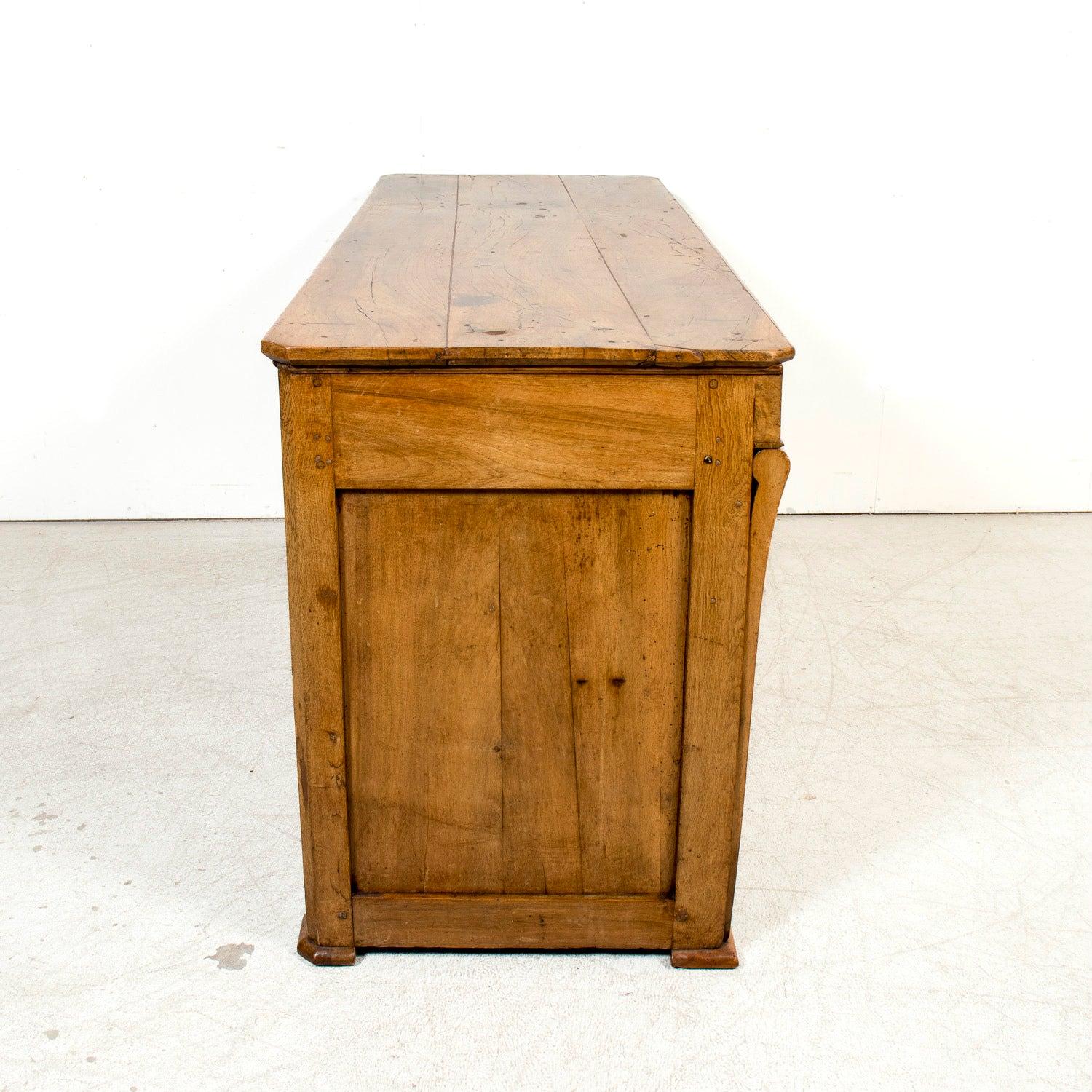Rare 19th Century French Restauration Period Walnut Kitchen Island or Buffet 14