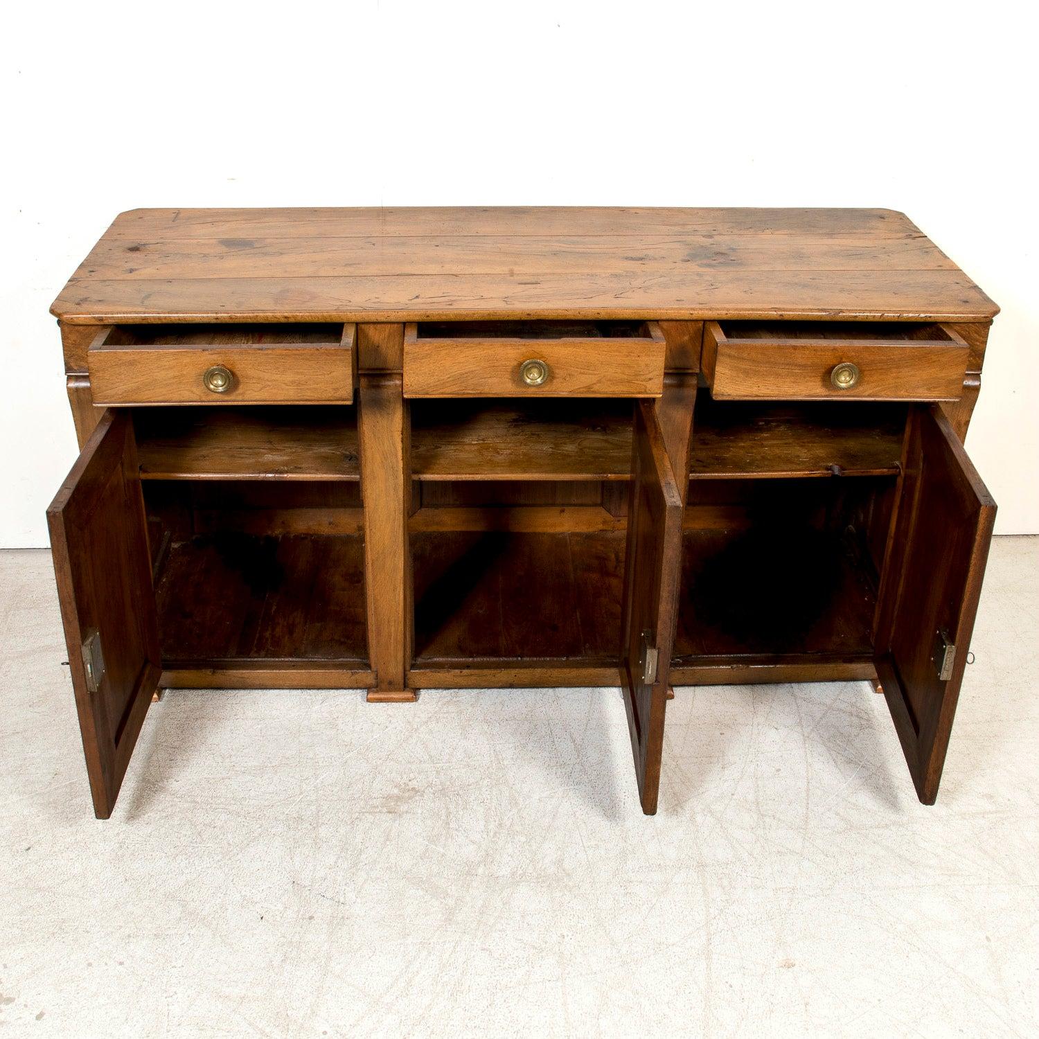 Rare 19th Century French Restauration Period Walnut Kitchen Island or Buffet 4