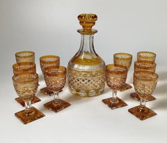 Seltene georgische Bernsteinkaraffe aus dem 19. Jahrhundert, geschliffen und klar, mit 10 Stielen