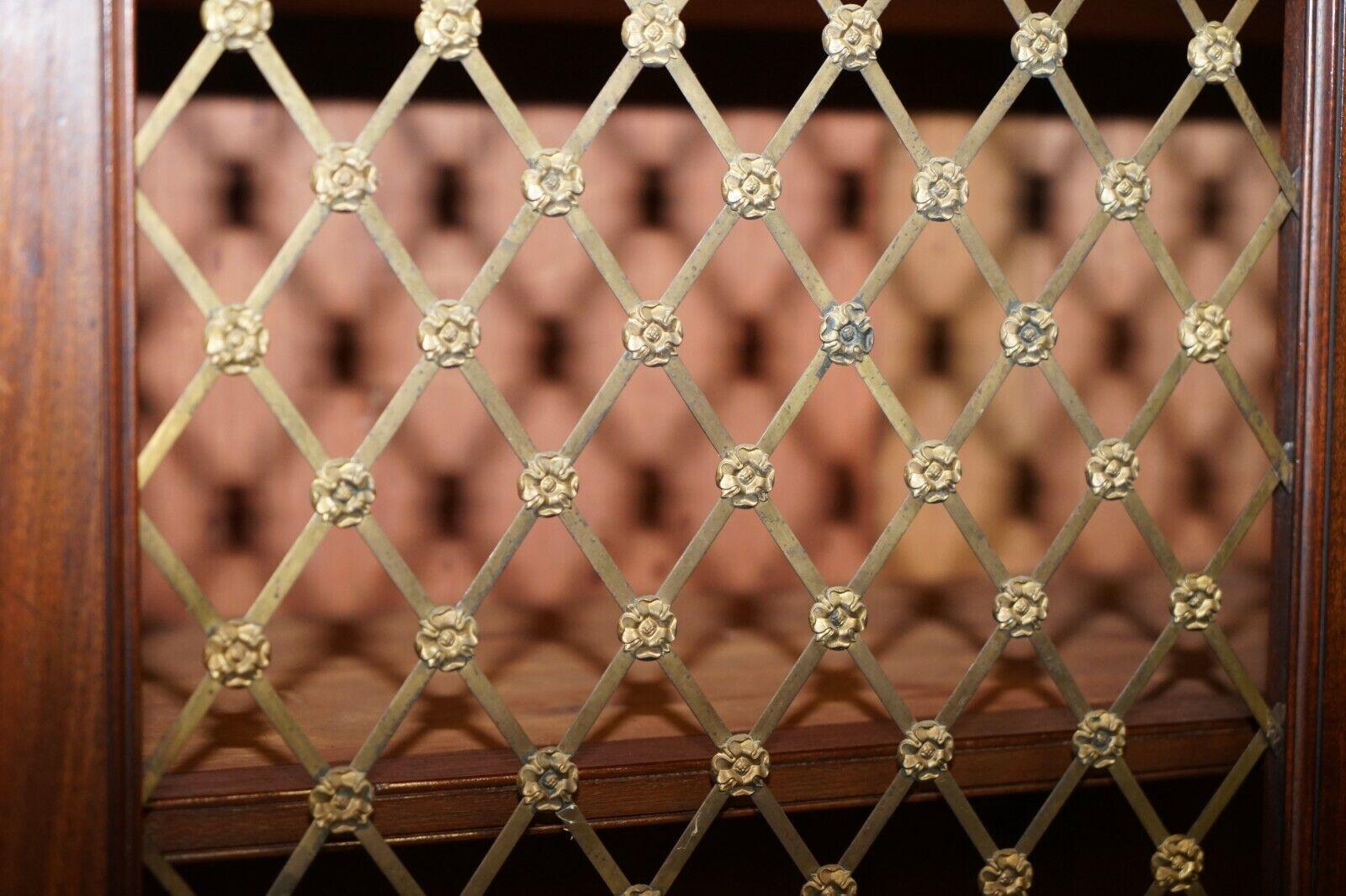 Rare bibliothèque de chambre à coucher HARDWOOD PIERCED du XIXe siècle, avec la plus grande partie des brutes en vente 1