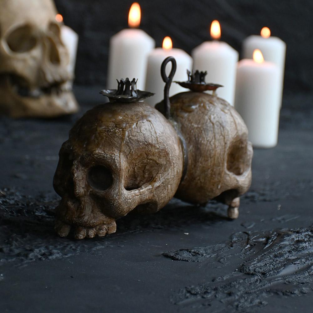 Fin du XIXe siècle Rare bougeoir Memento Mori italien du 19e siècle sculpté à la main en vente