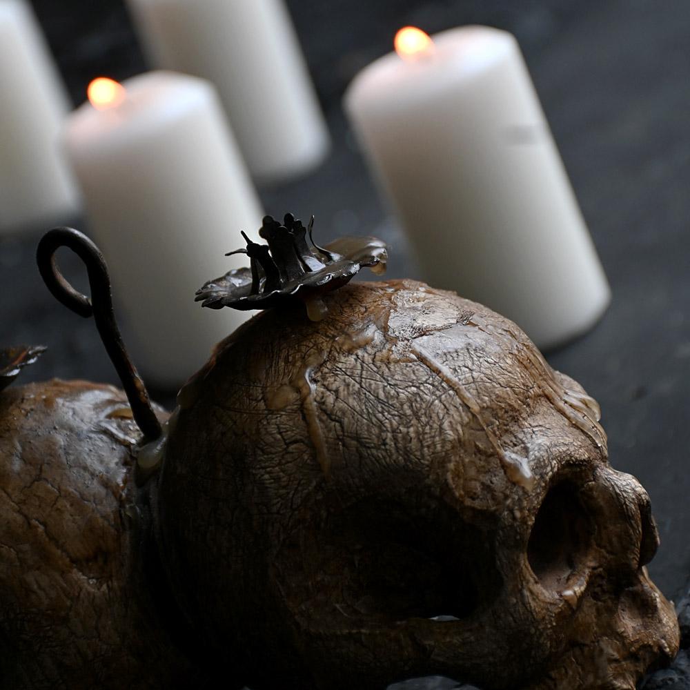Rare bougeoir Memento Mori italien du 19e siècle sculpté à la main en vente 1
