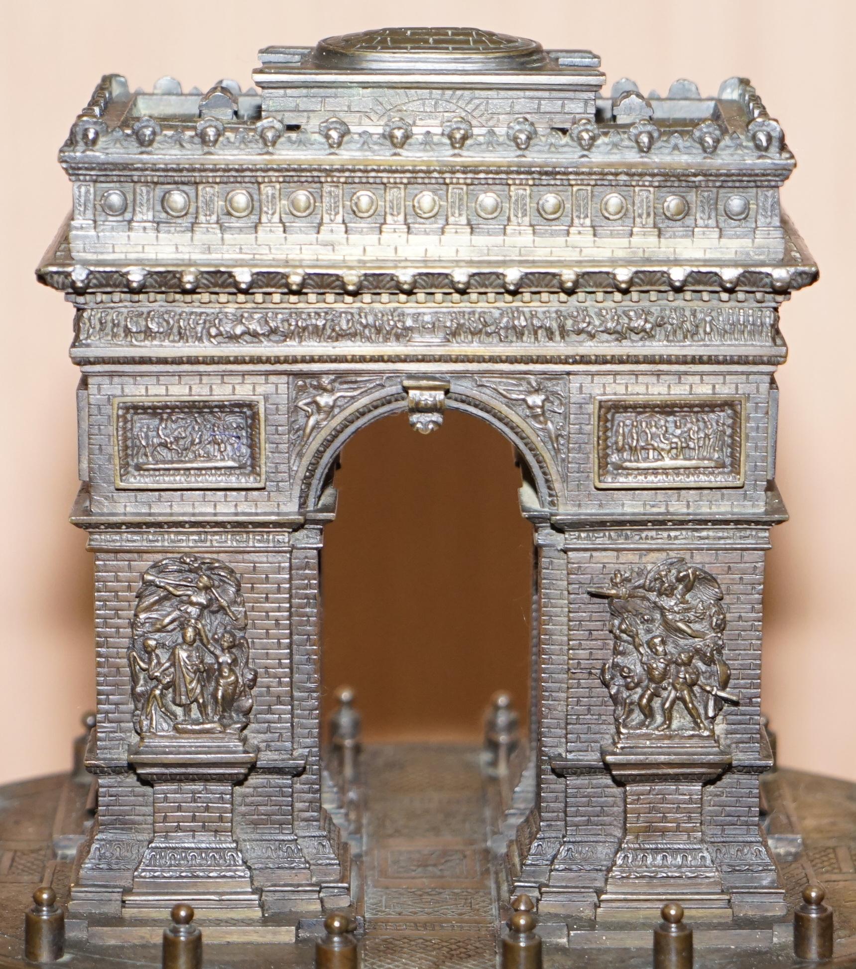 Rara statua in bronzo Leblanc Freres Grand Tour del XIX secolo raffigurante l'Arco di Trionfo In condizioni discrete in vendita a West Sussex, Pulborough