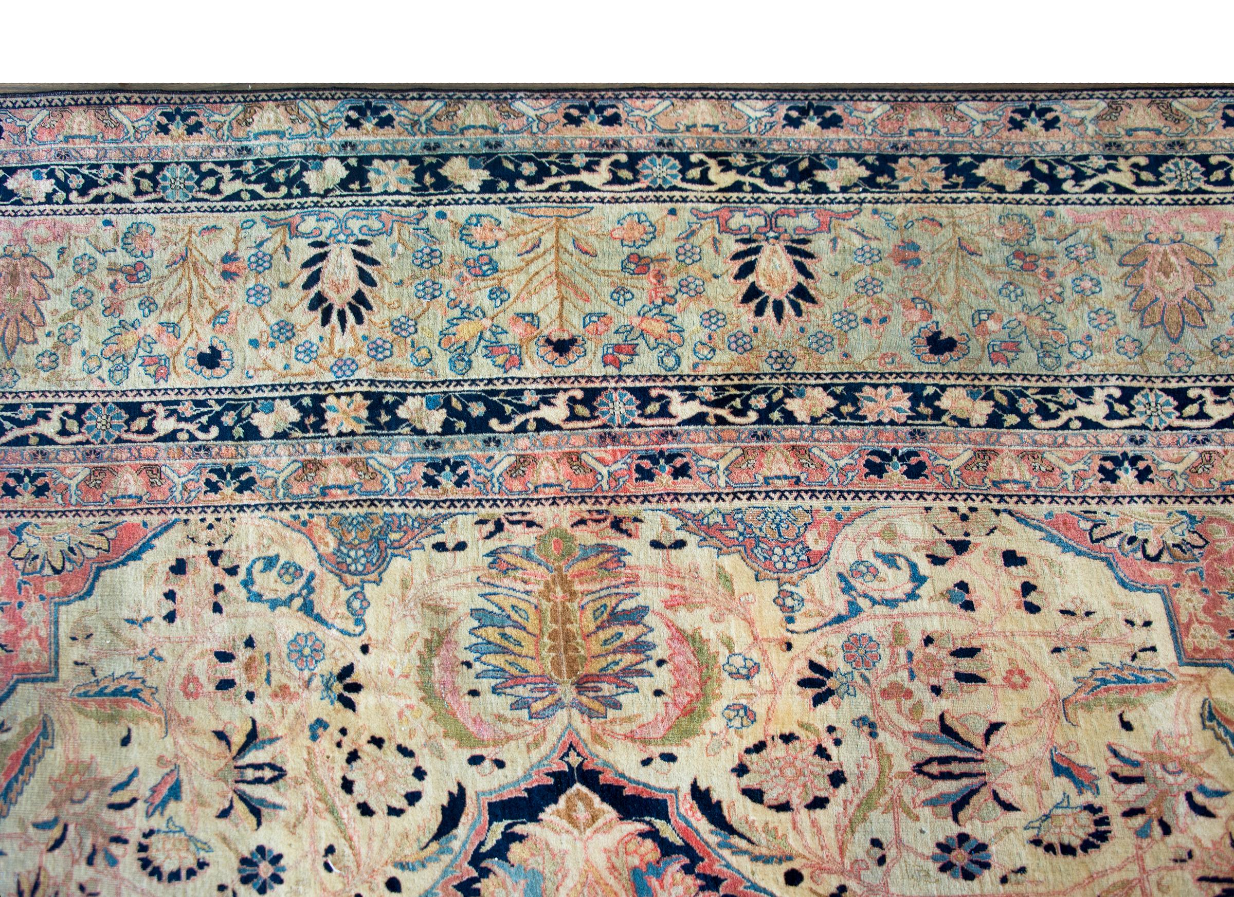 Seltener Mohtasham Kashan-Teppich aus dem 19. Jahrhundert (Wolle) im Angebot