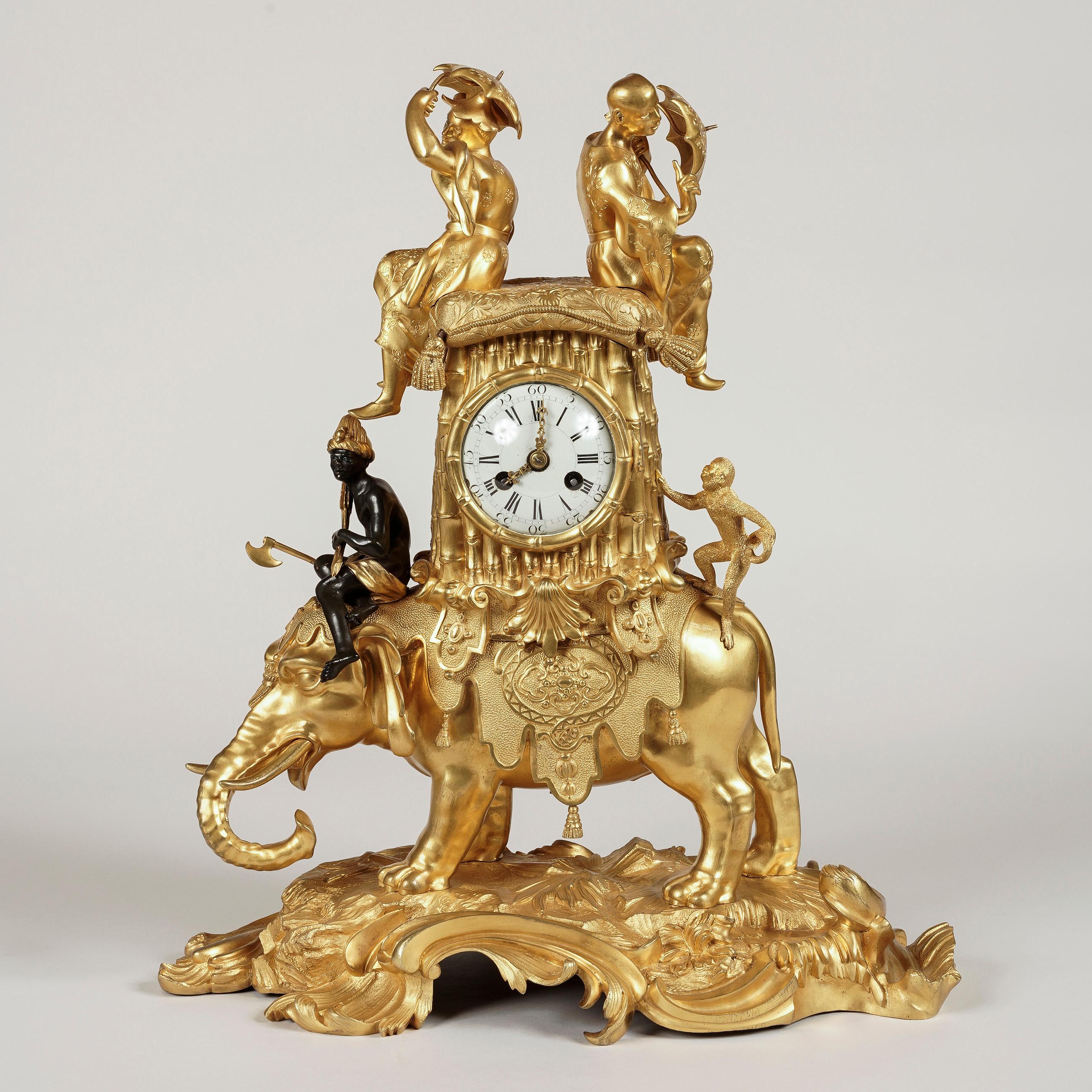 Rare horloge éléphant en bronze doré du 19ème siècle de style Louis XV Bon état - En vente à London, GB