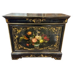 Wood Commodes and Chests of Drawers