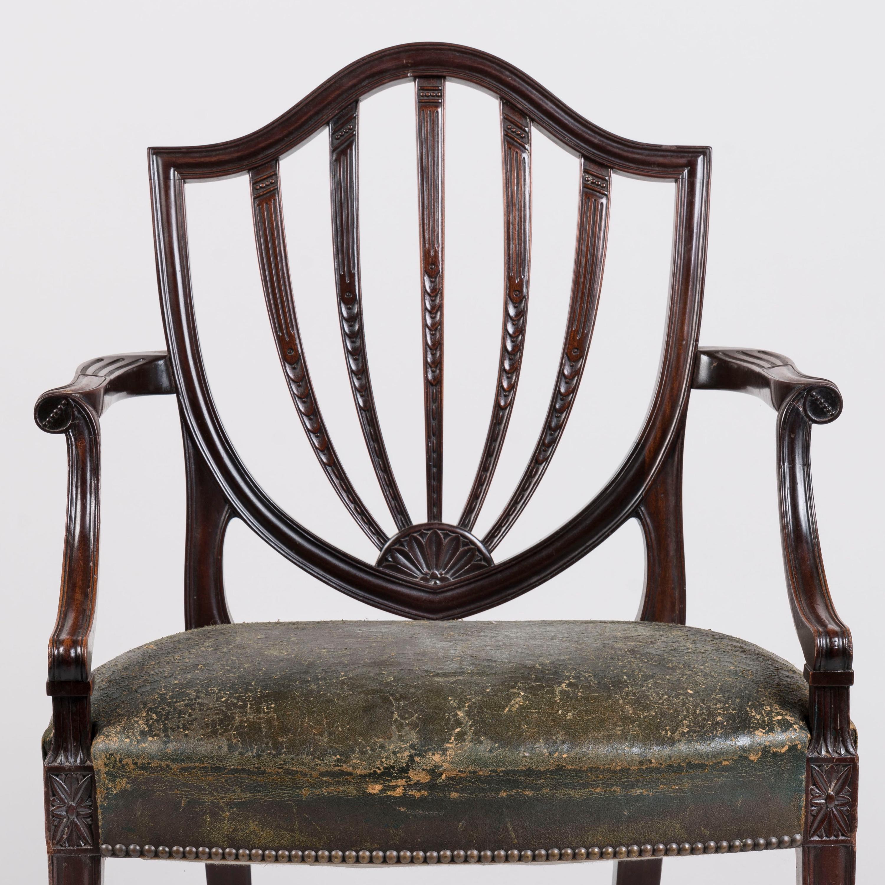Rare 19th Century Period Set of 12 Mahogany Dining Chairs in the Georgian Style In Good Condition For Sale In London, GB