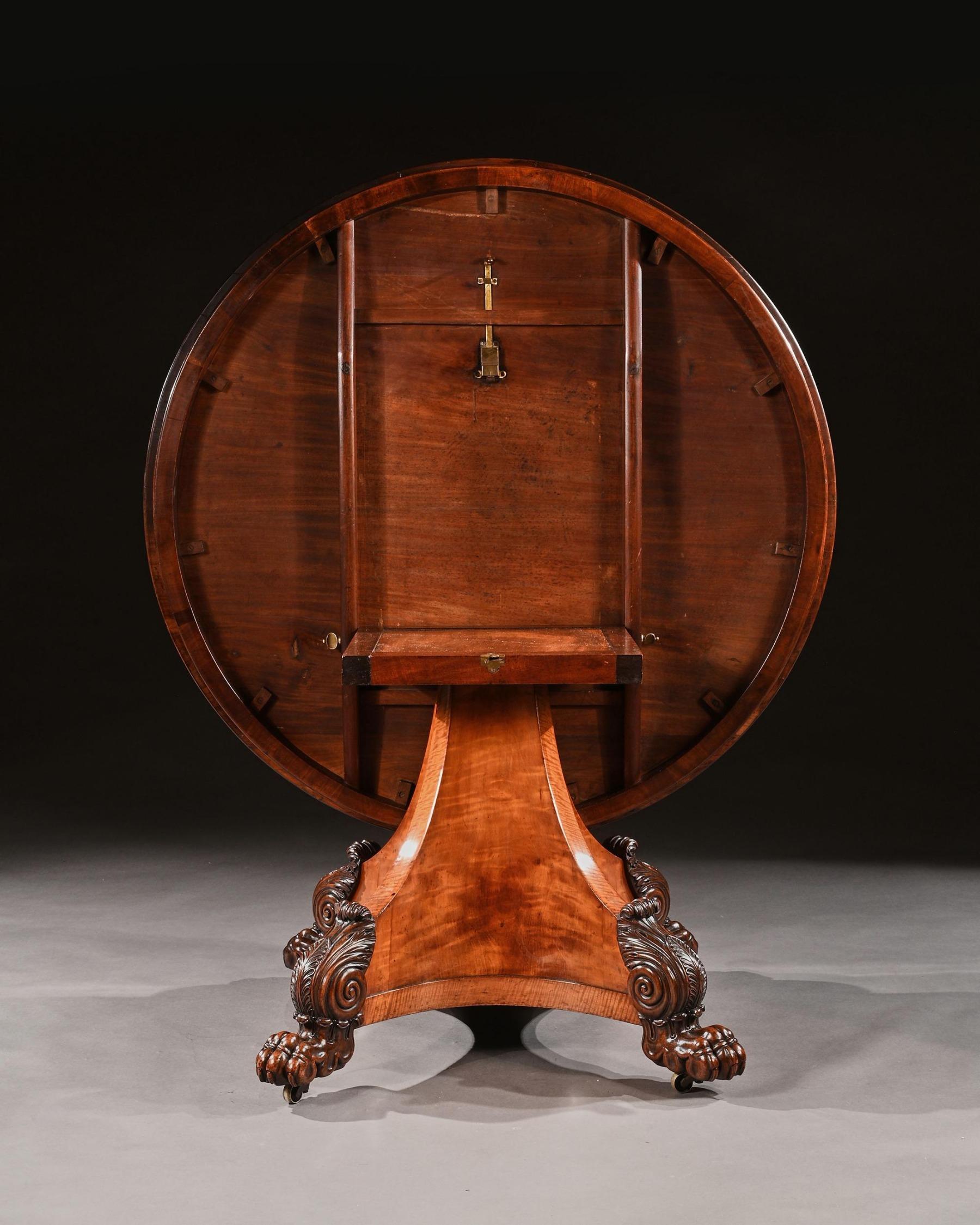 Rare table centrale Peters de Gênes du XIXe siècle en bois de citronnier et bois de rose en vente 3