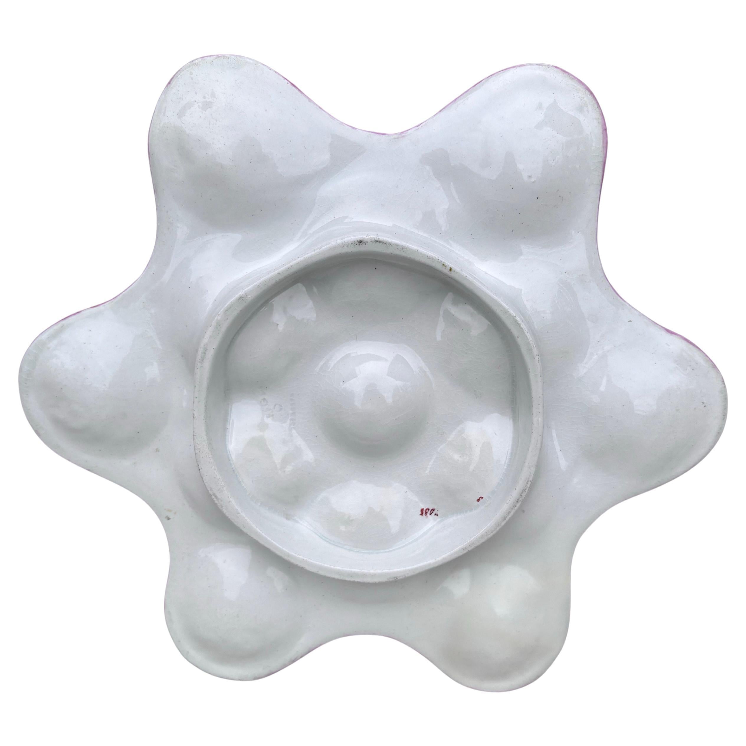 Late 19th Century Rare 19th Century Pink Majolica Oyster Fish Heads Plate Wedgwood For Sale