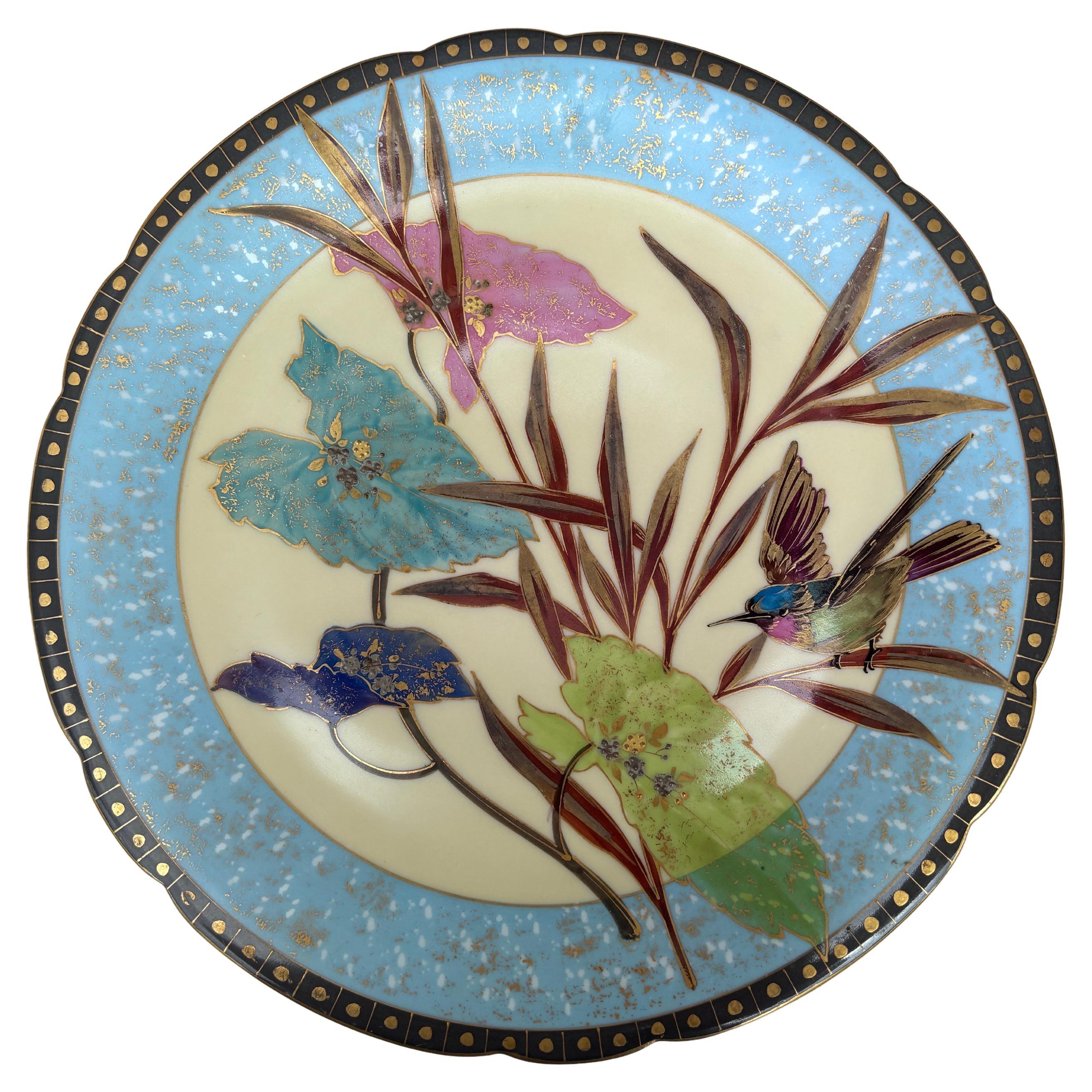 Français Rare ensemble de 5 assiettes à feuilles et oiseaux en porcelaine du 19e siècle en vente