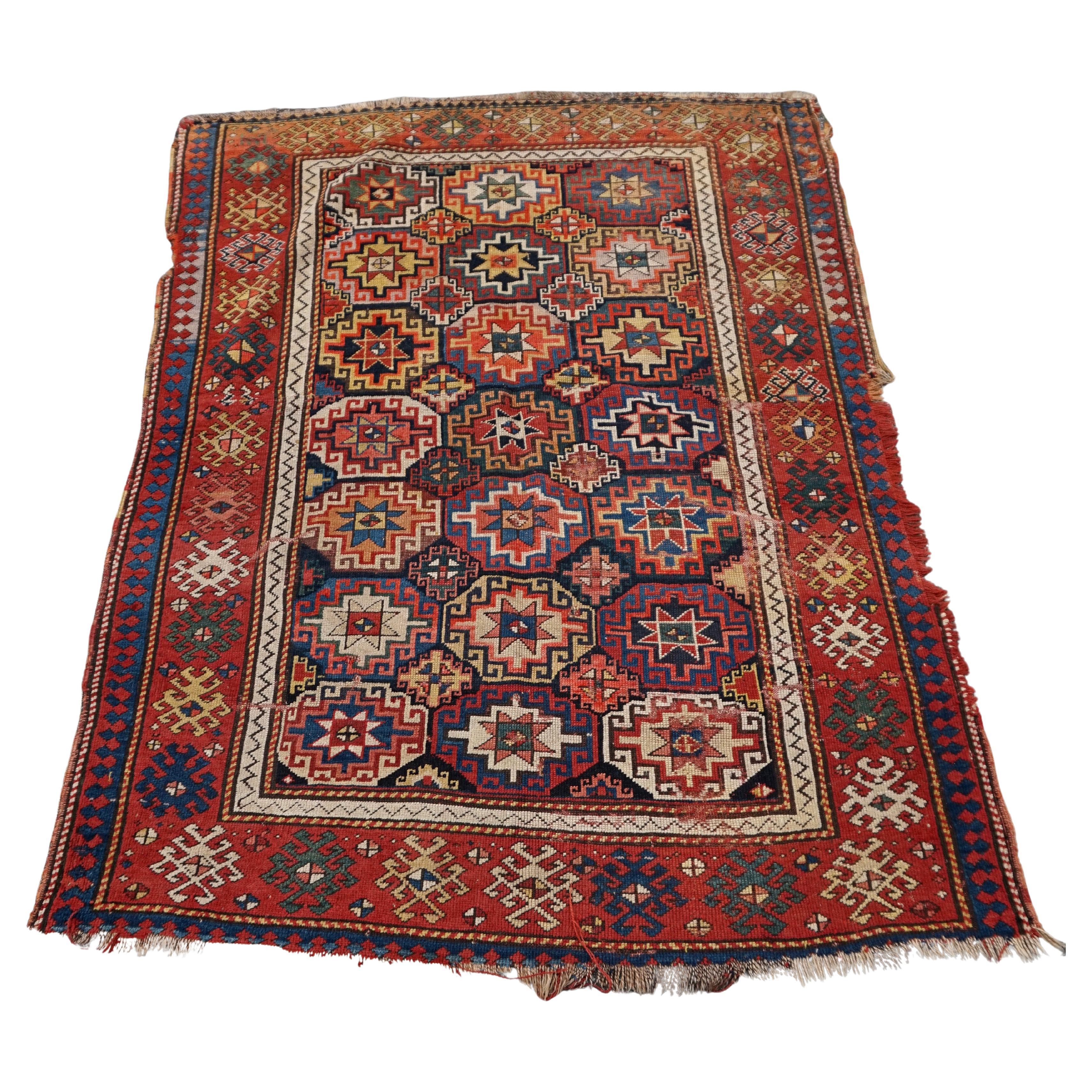 Seltener handgeknüpfter Teppich mit natürlichen Farbstoffen des 19. Jahrhunderts, kaukasisches Kaukasisches Stammeskunst-Stil