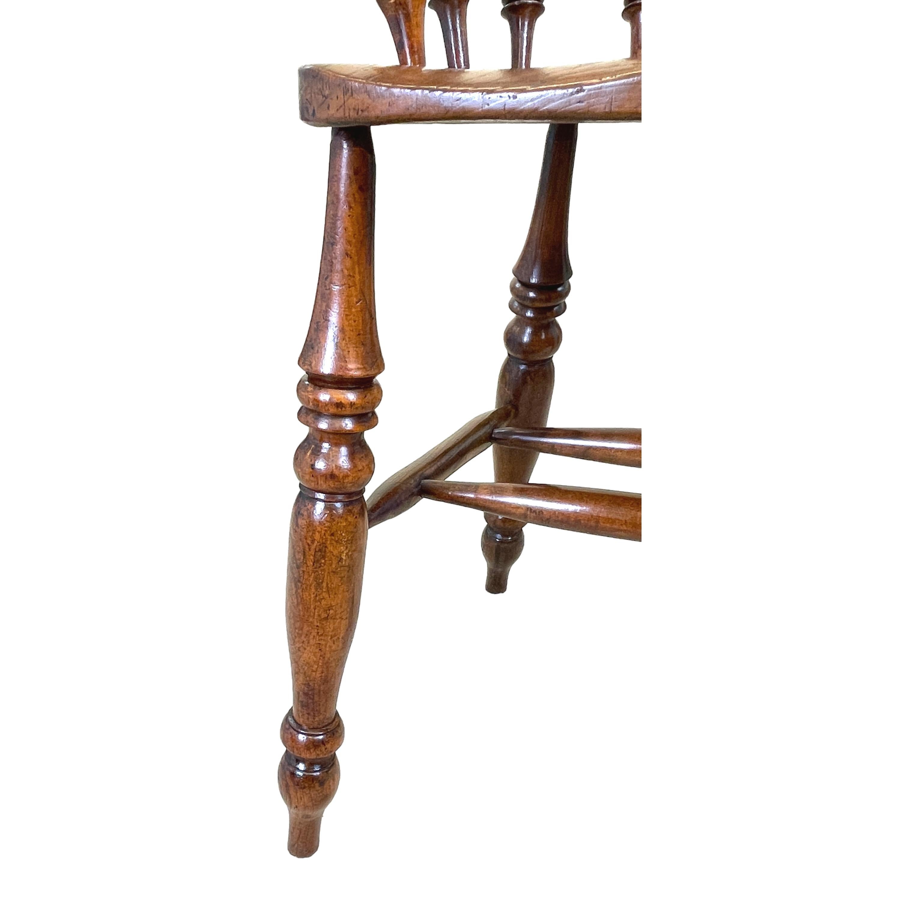 Frêne Chaise rare de taverne ou de barbier du 19ème siècle en vente