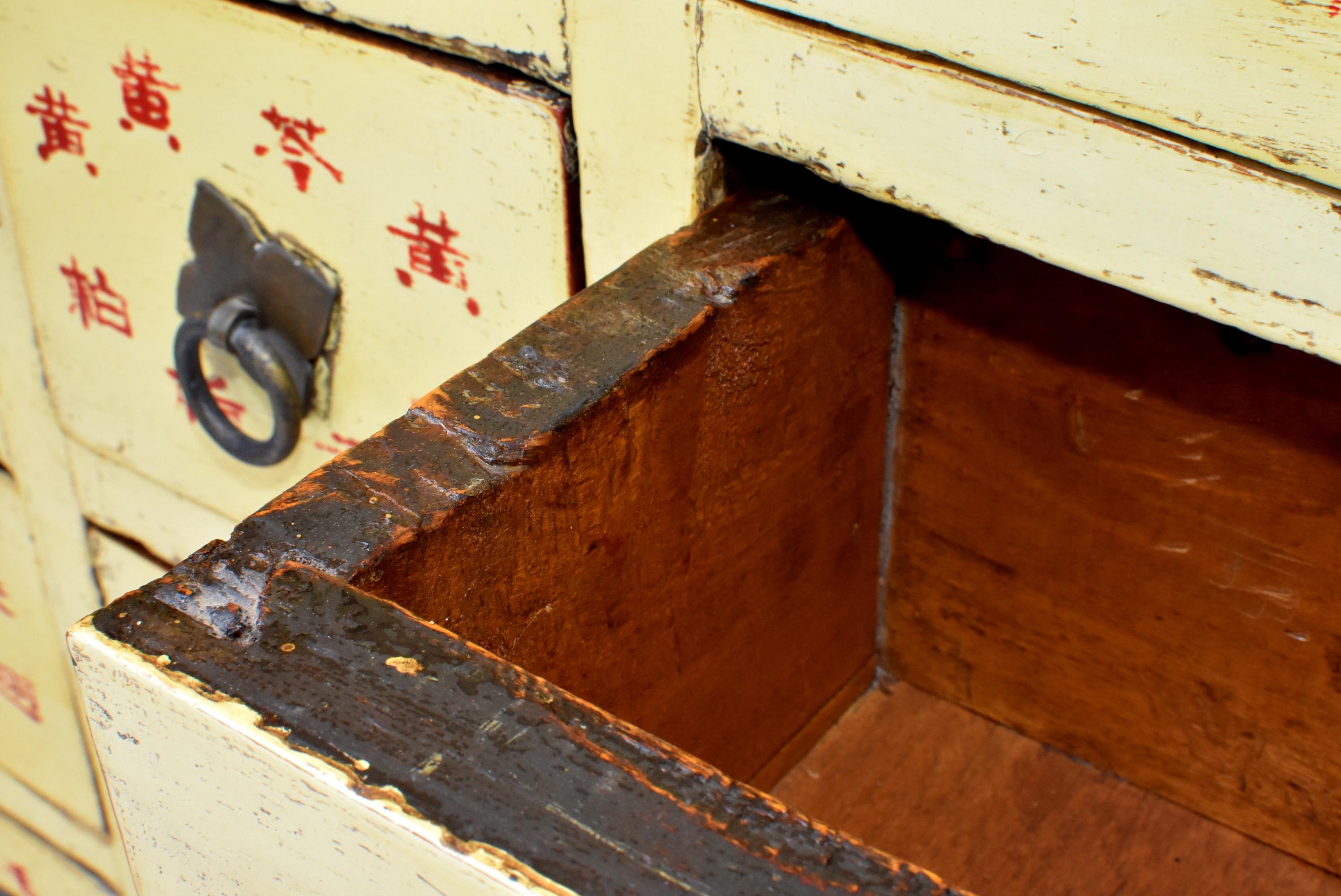 Rare 19th Century Yellow Chinese Apothecary Cabinet 67 Sectioned Drawers In Good Condition For Sale In Somis, CA