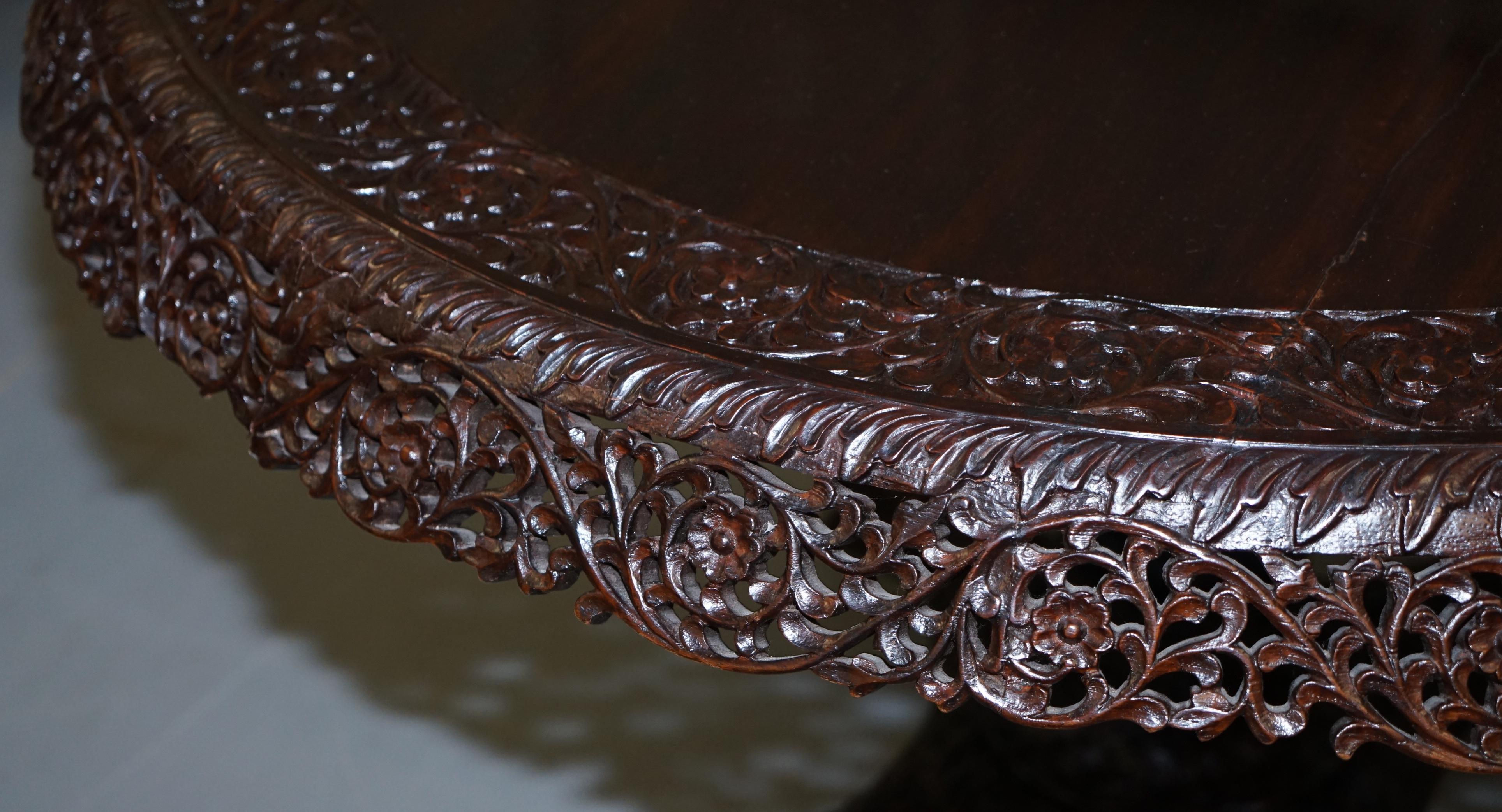 Rare 19th Century Anglo Indian Padauk Table Hand Carved Hardwood Lions & Flowers For Sale 3