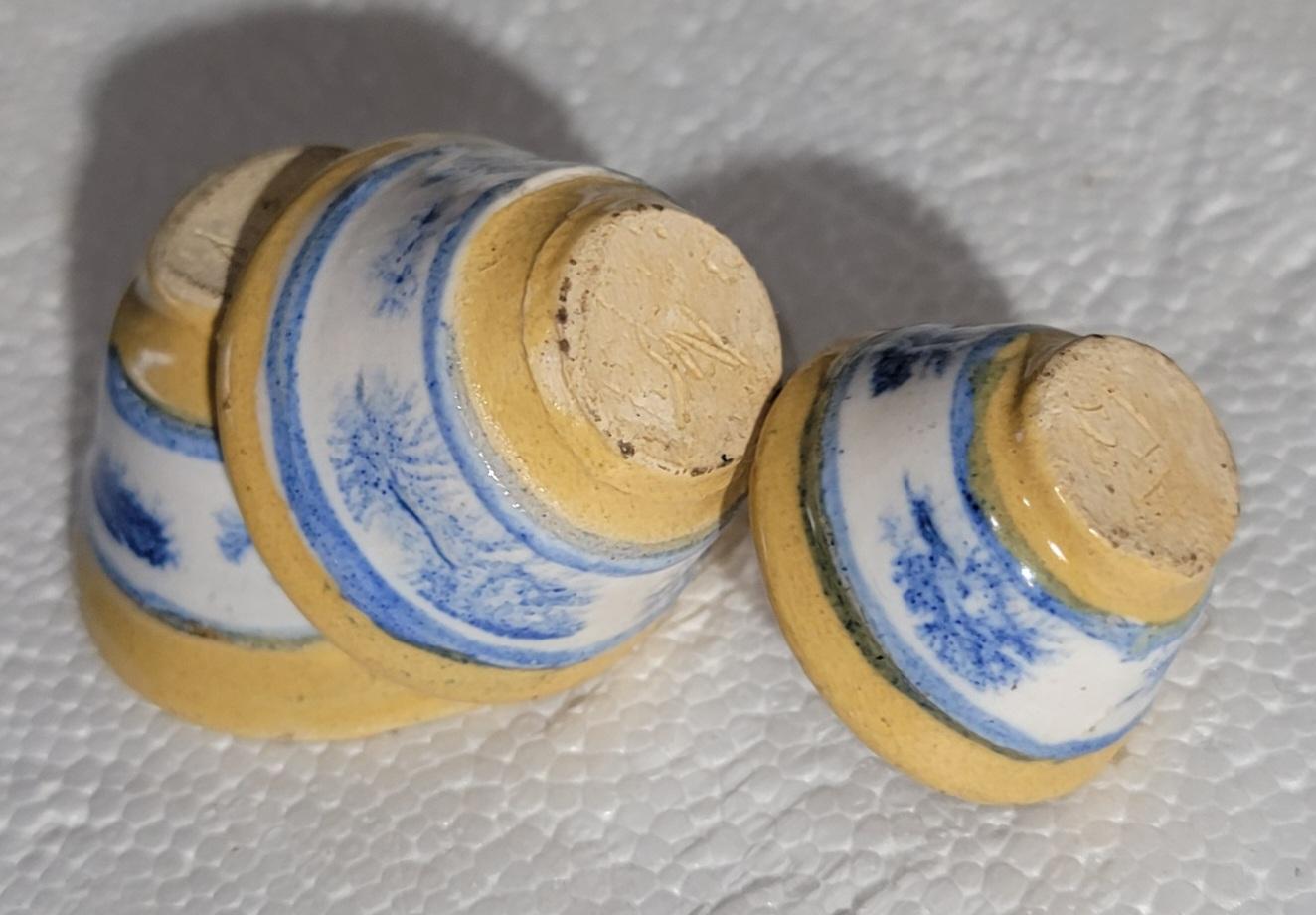 Adirondack Rares bols miniatures en faïence jaune du 19e siècle en vente
