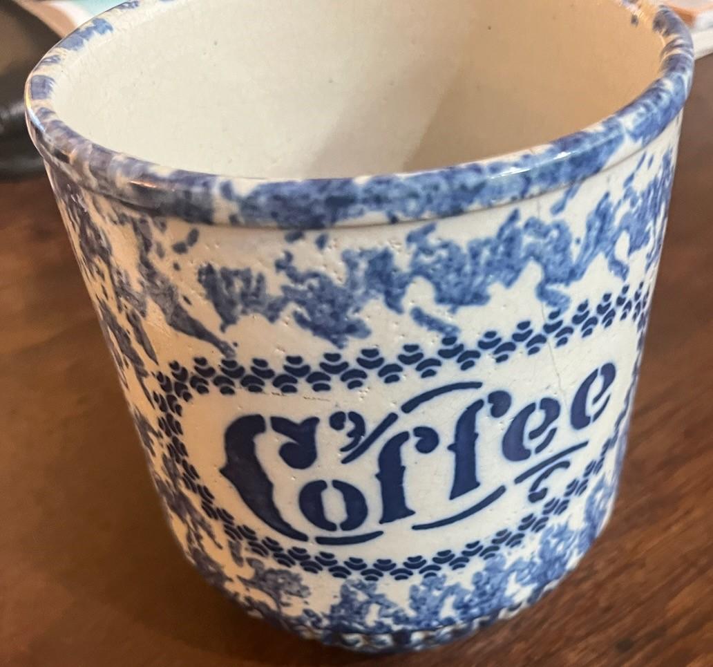Rare 19Thc Sponge Ware Coffee Canister In Good Condition For Sale In Los Angeles, CA