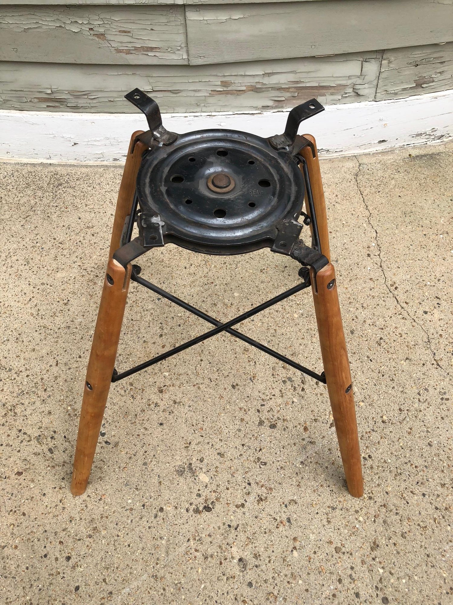 Rare First Edition Eames Swivel Base By Seng Chicago At 1stdibs