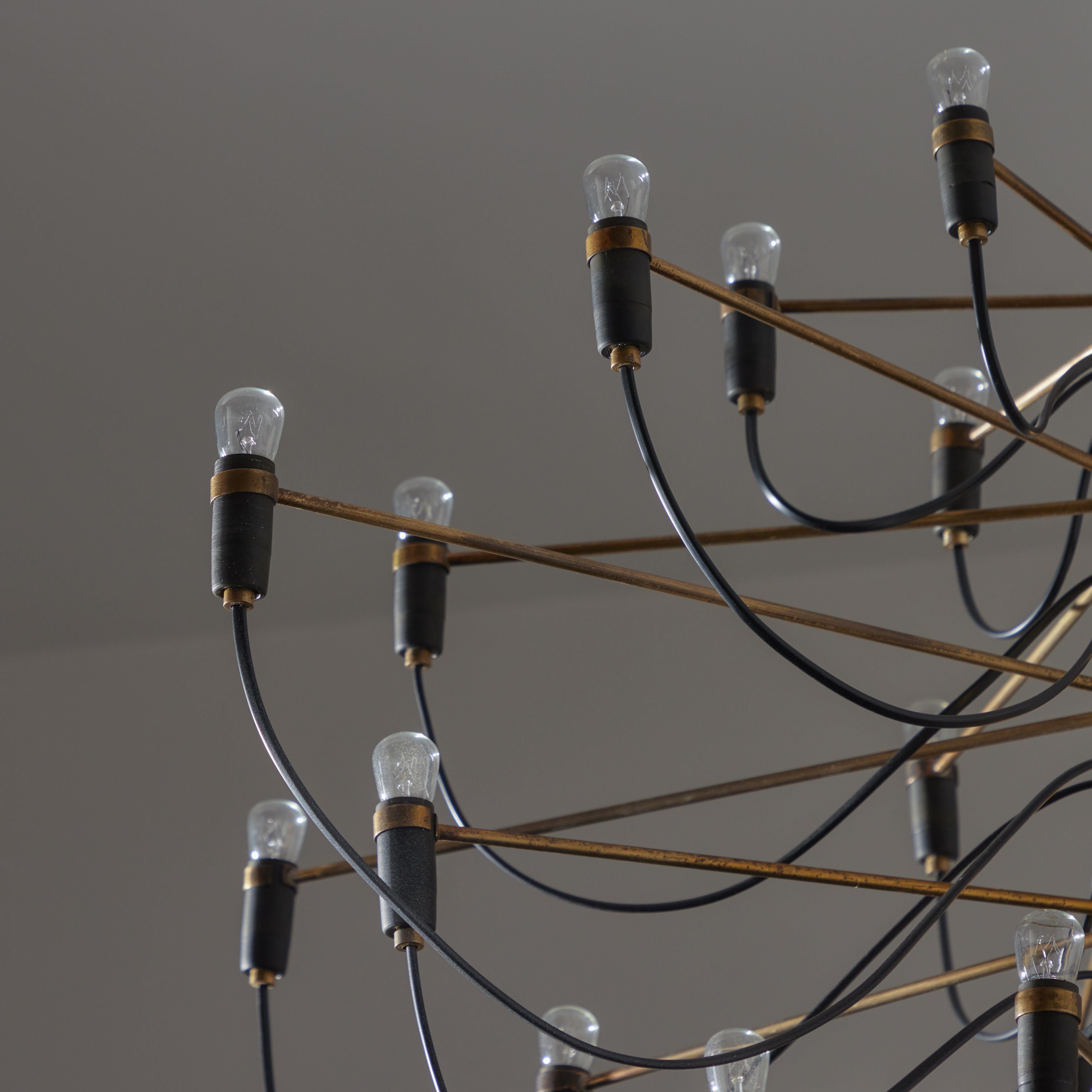 Raro lampadario modello 2097 in prima edizione di Gino Sarfatti for Arteluce in vendita 4