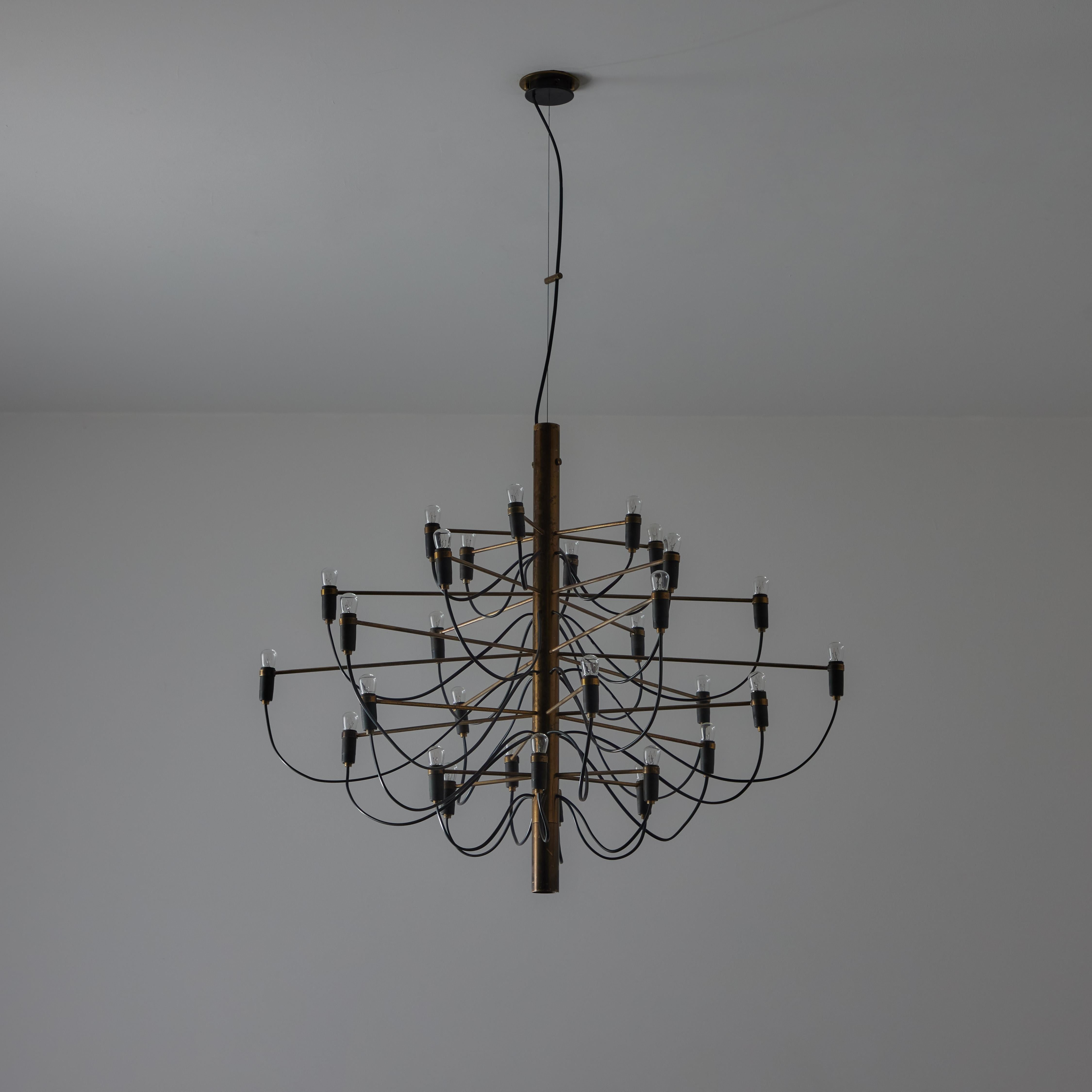 Raro lampadario modello 2097 in prima edizione di Gino Sarfatti for Arteluce in vendita 9